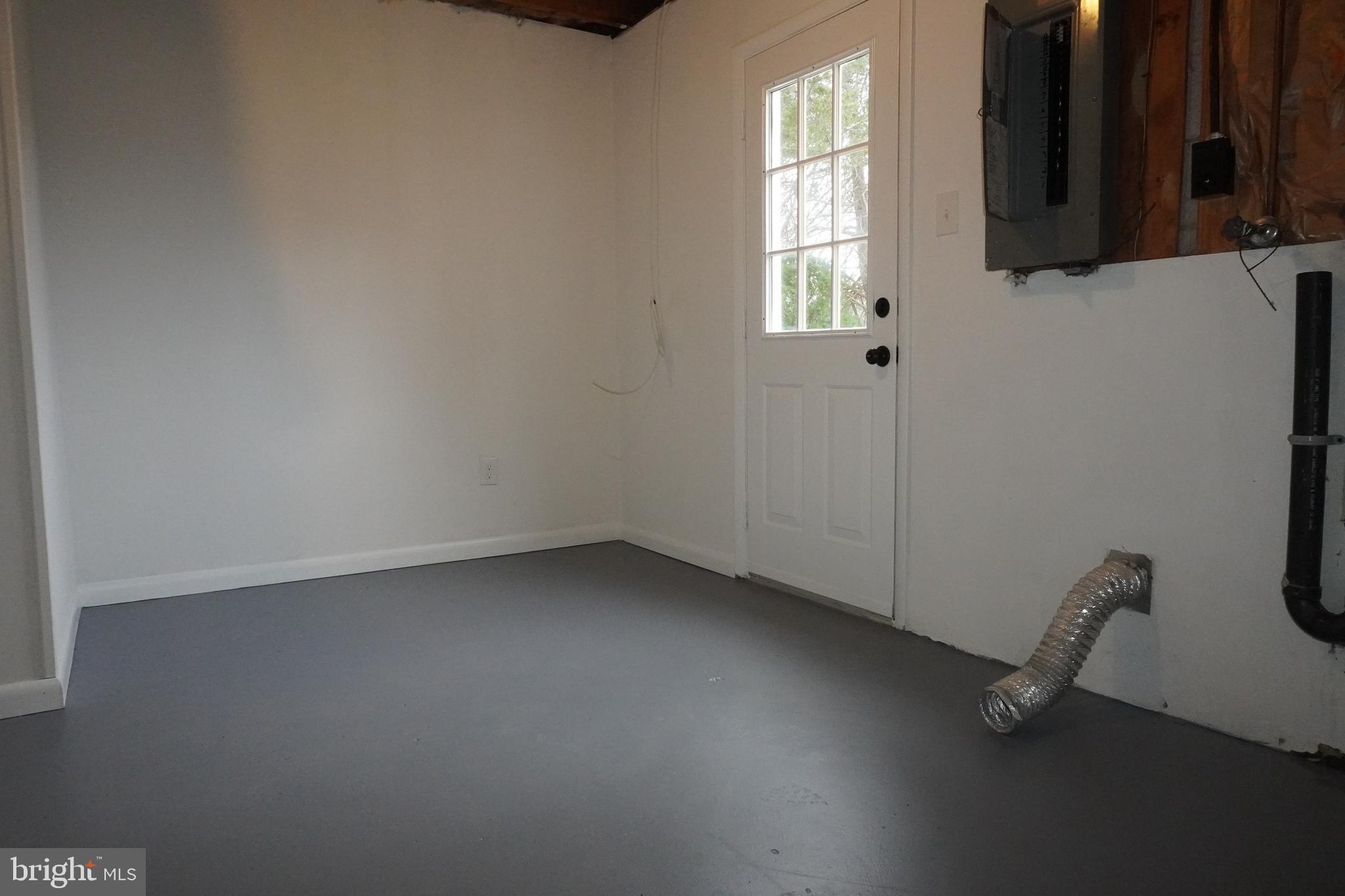 WARR LAKES - Residential