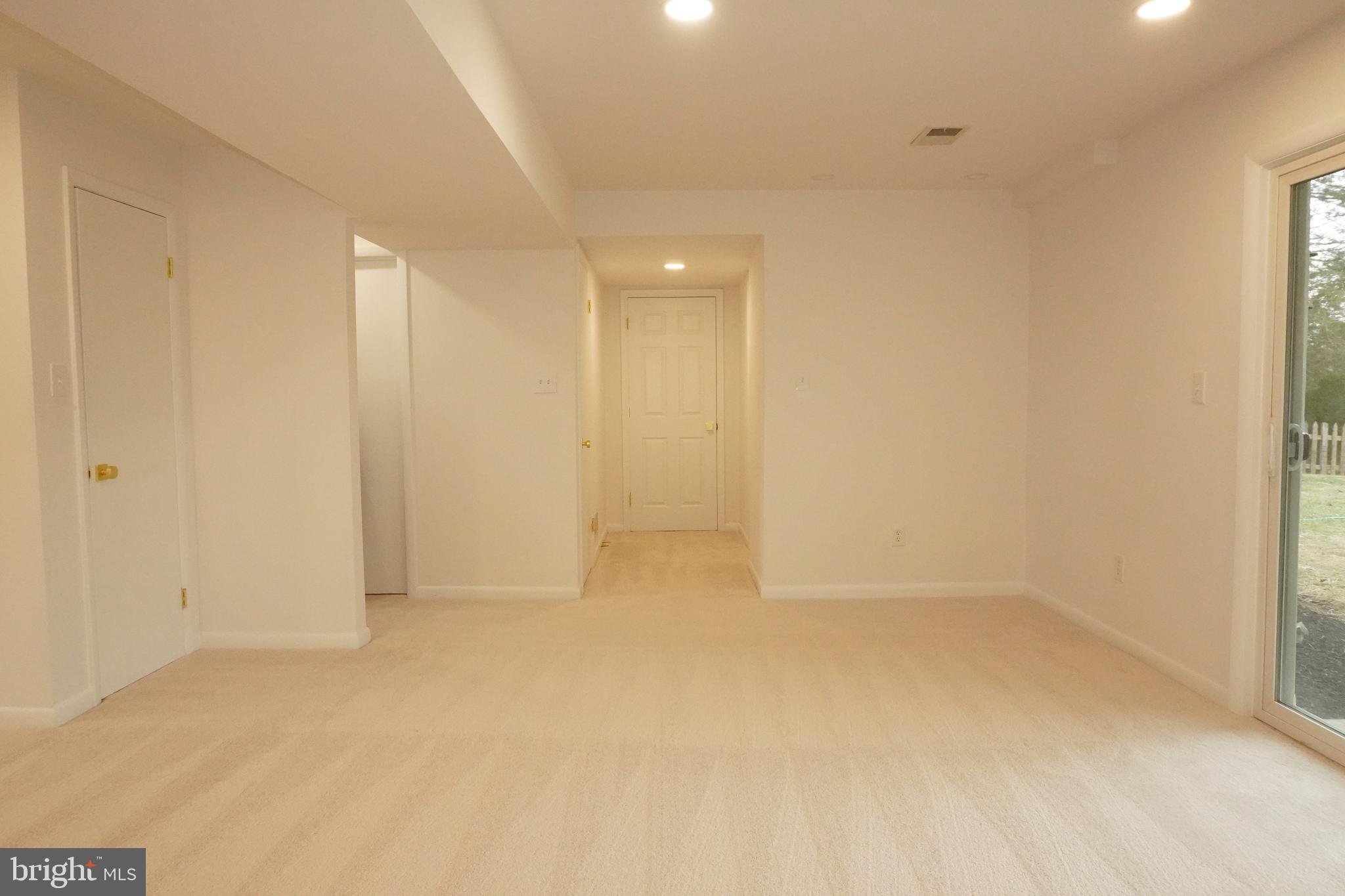 WARR LAKES - Residential