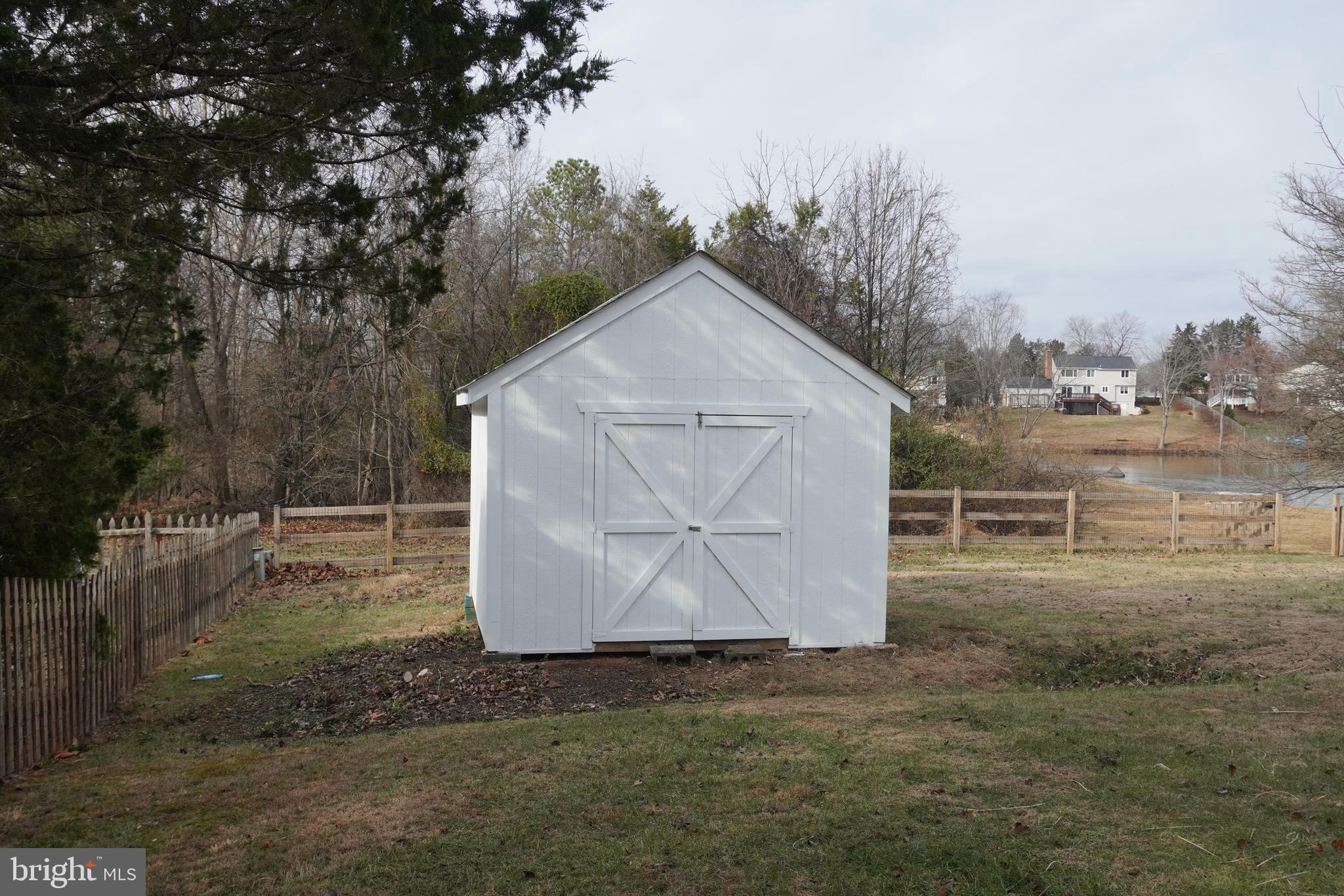 WARR LAKES - Residential