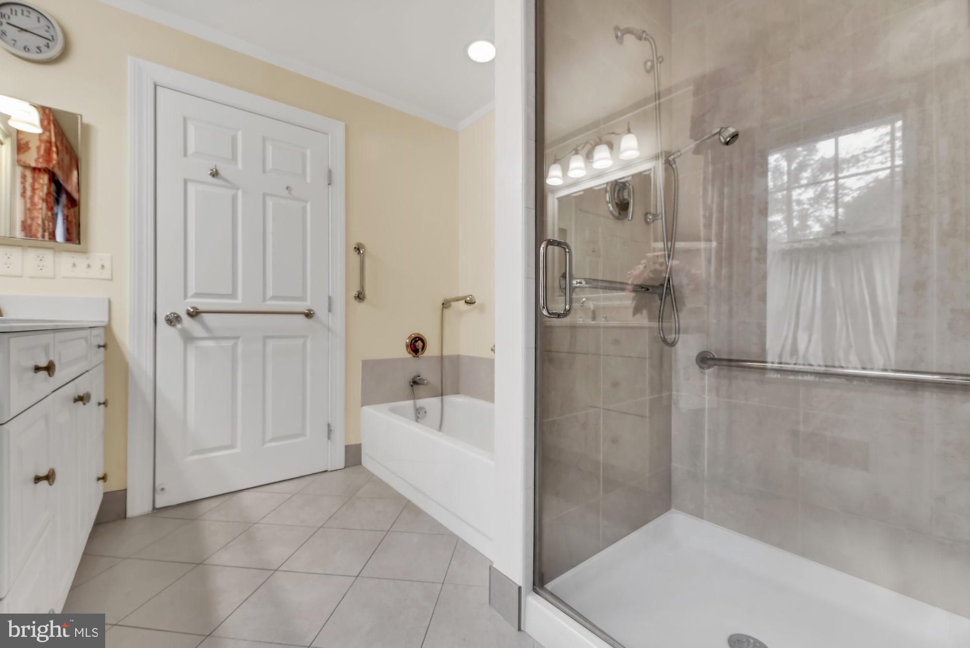 LUTHERVILLE - Residential