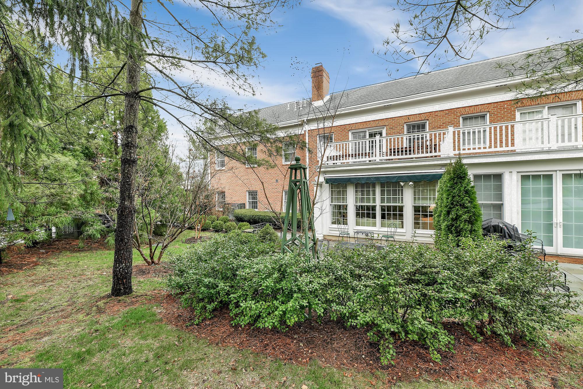 LUTHERVILLE - Residential