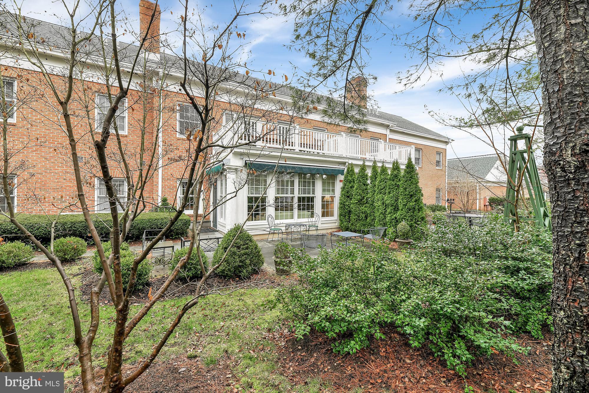 LUTHERVILLE - Residential