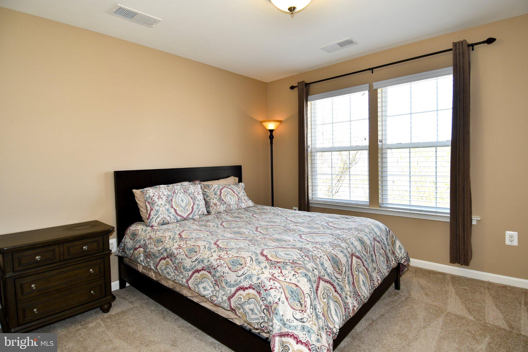 PORT POTOMAC - Residential