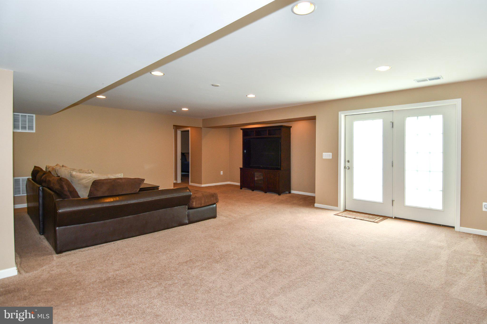 PORT POTOMAC - Residential