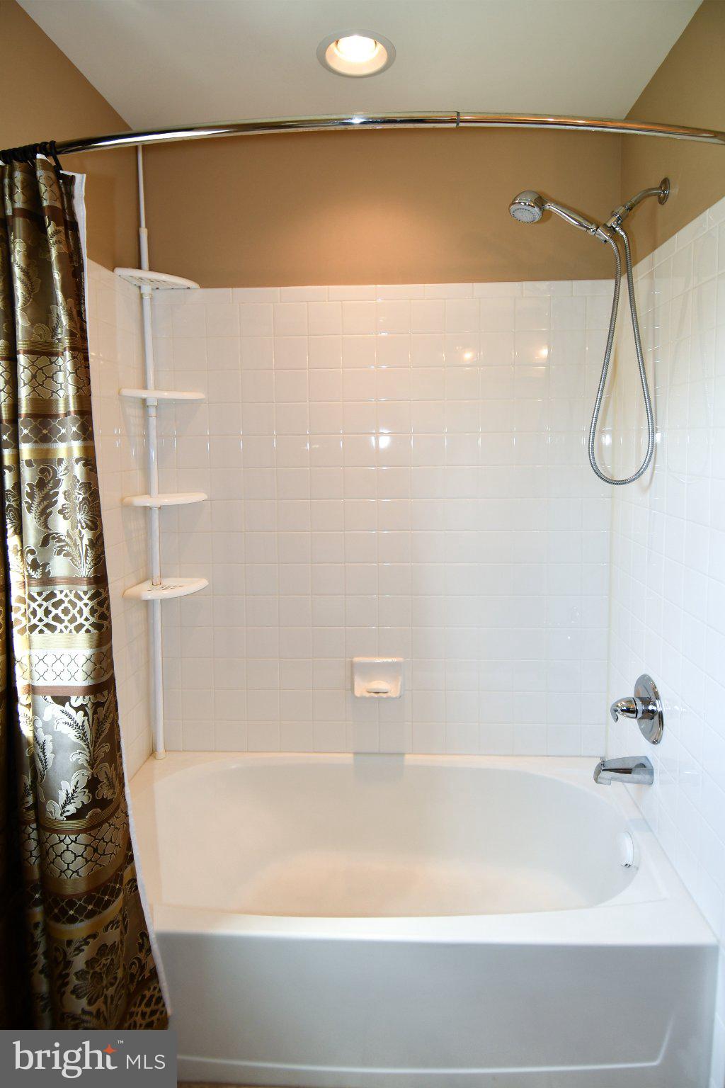 PORT POTOMAC - Residential