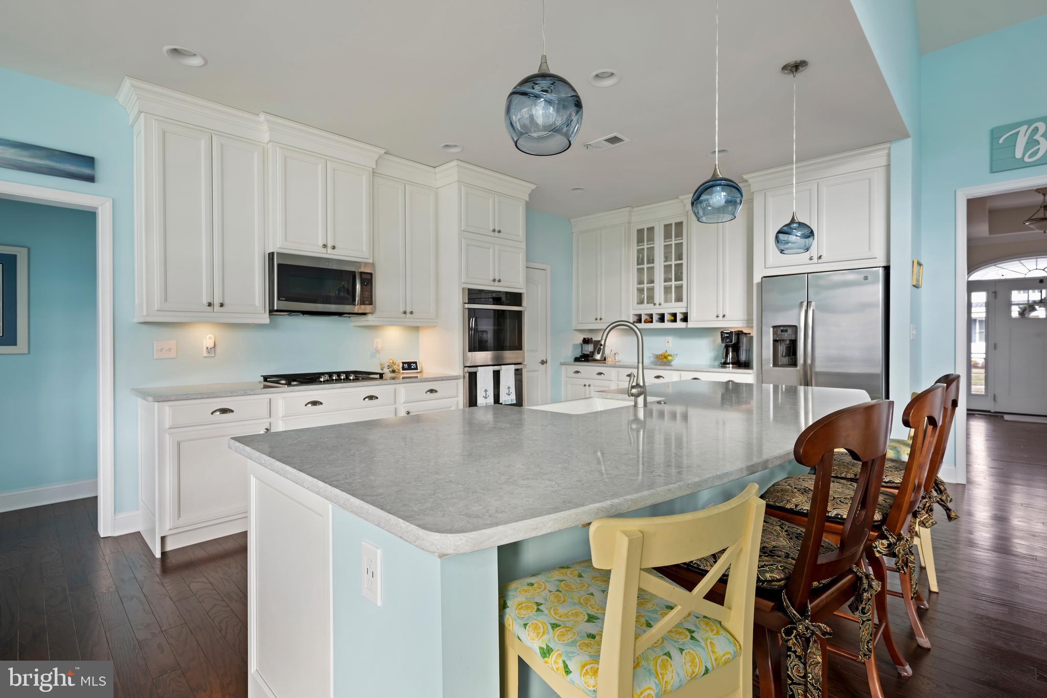 COASTAL CLUB - Residential