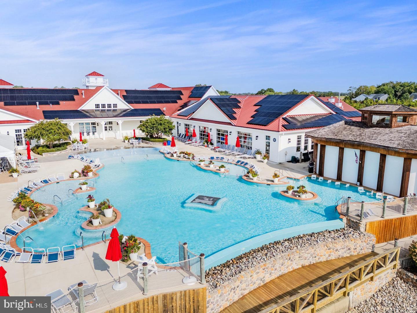 COASTAL CLUB - Residential