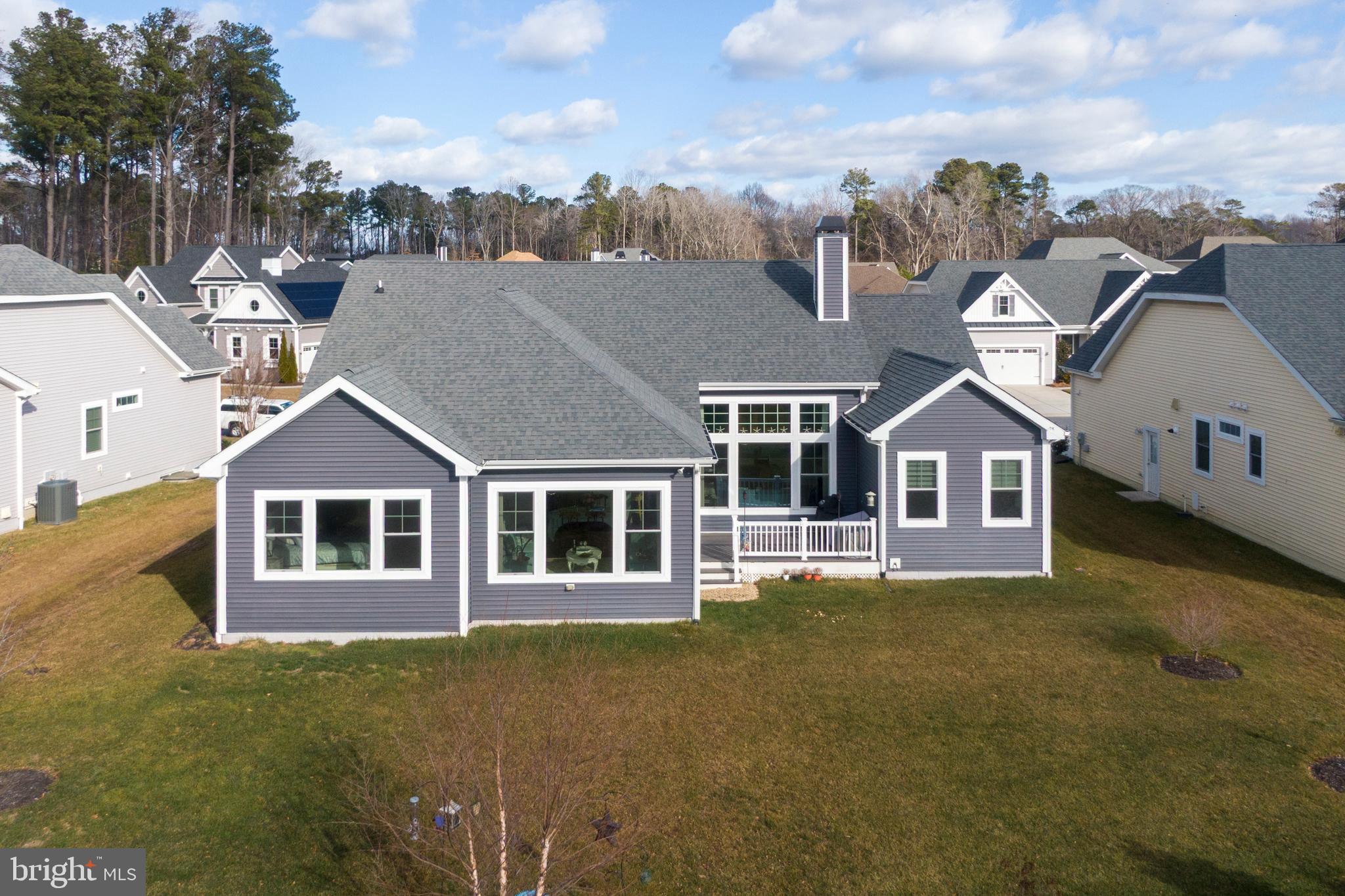 COASTAL CLUB - Residential