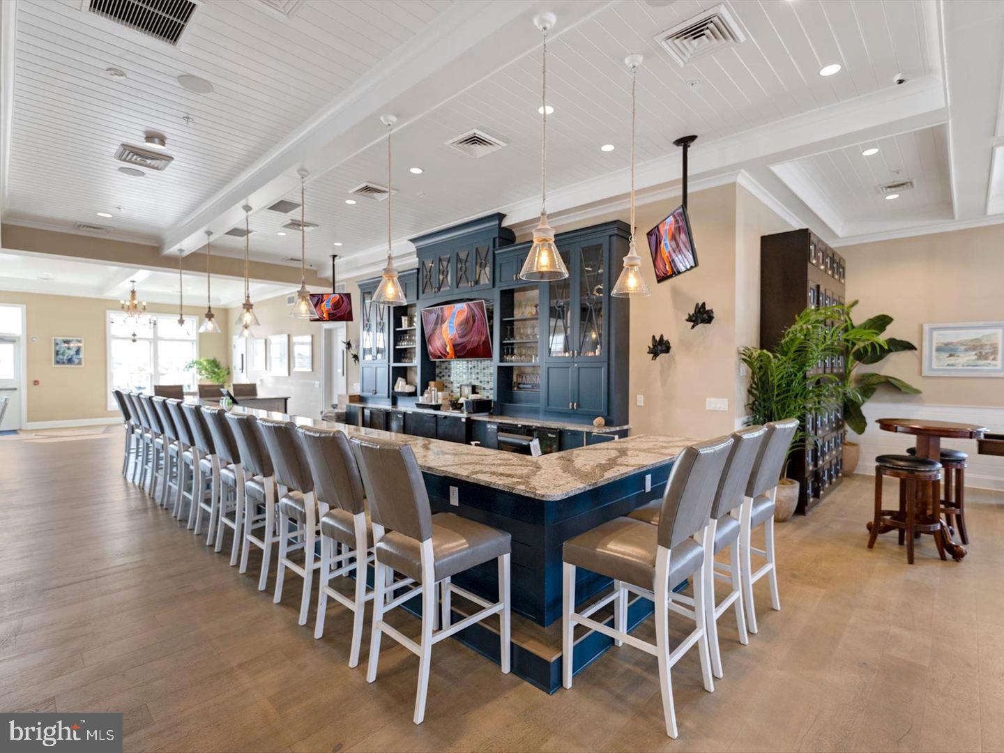 COASTAL CLUB - Residential