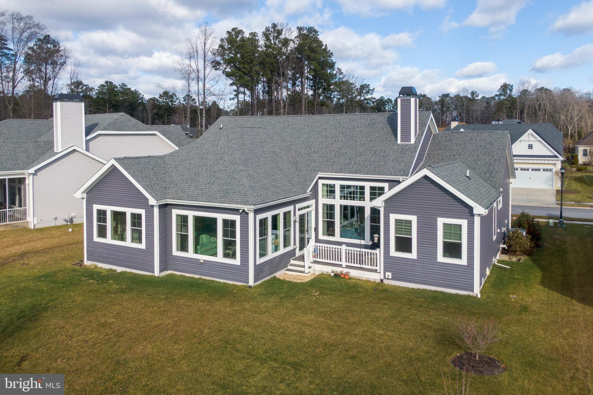 COASTAL CLUB - Residential