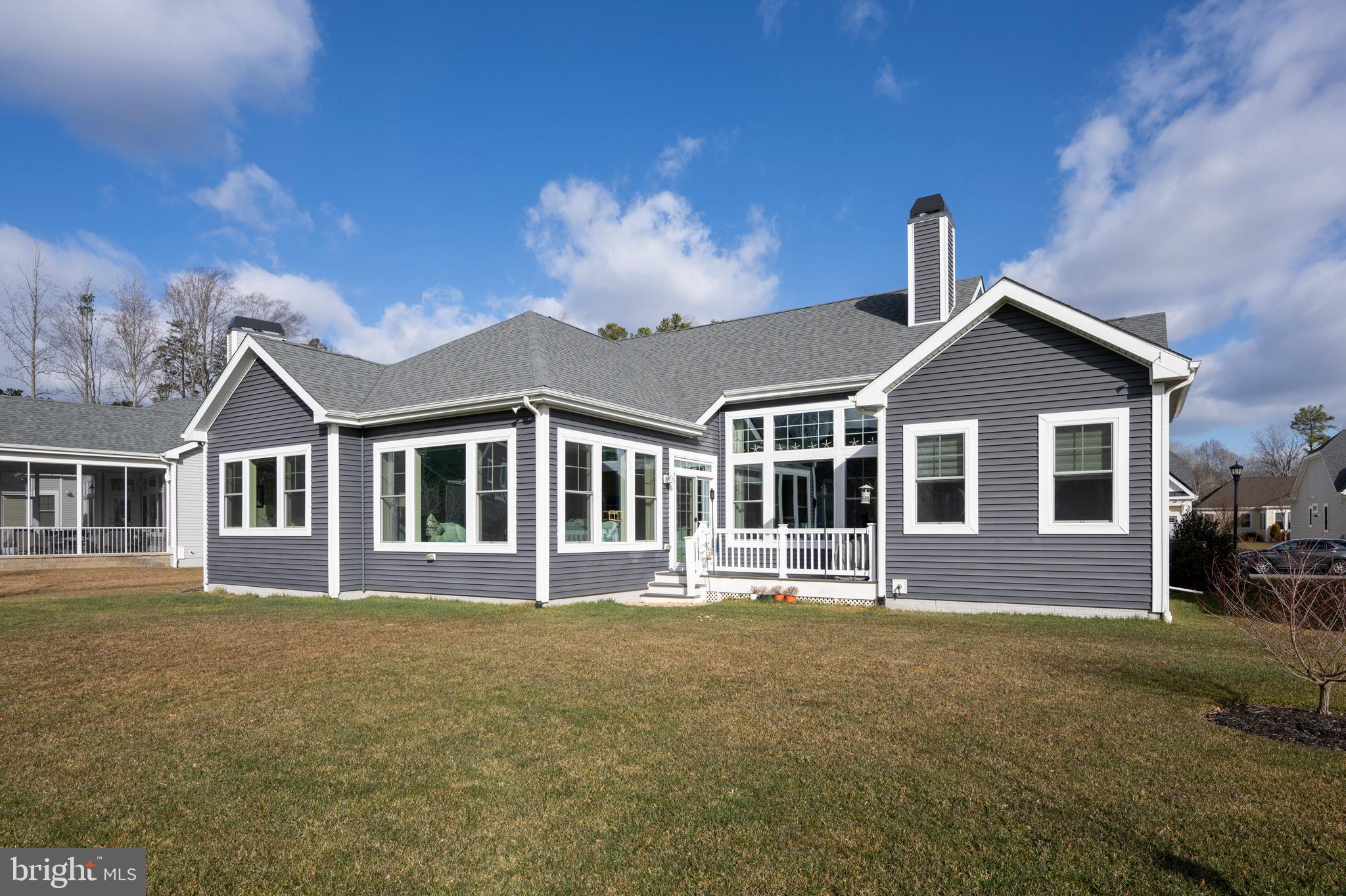 COASTAL CLUB - Residential