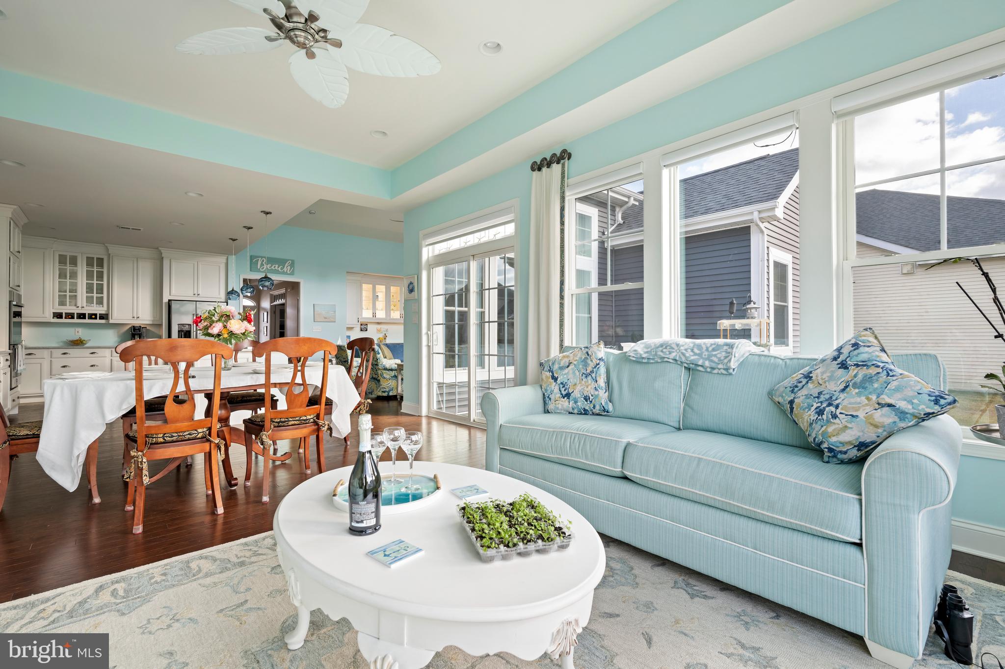 COASTAL CLUB - Residential