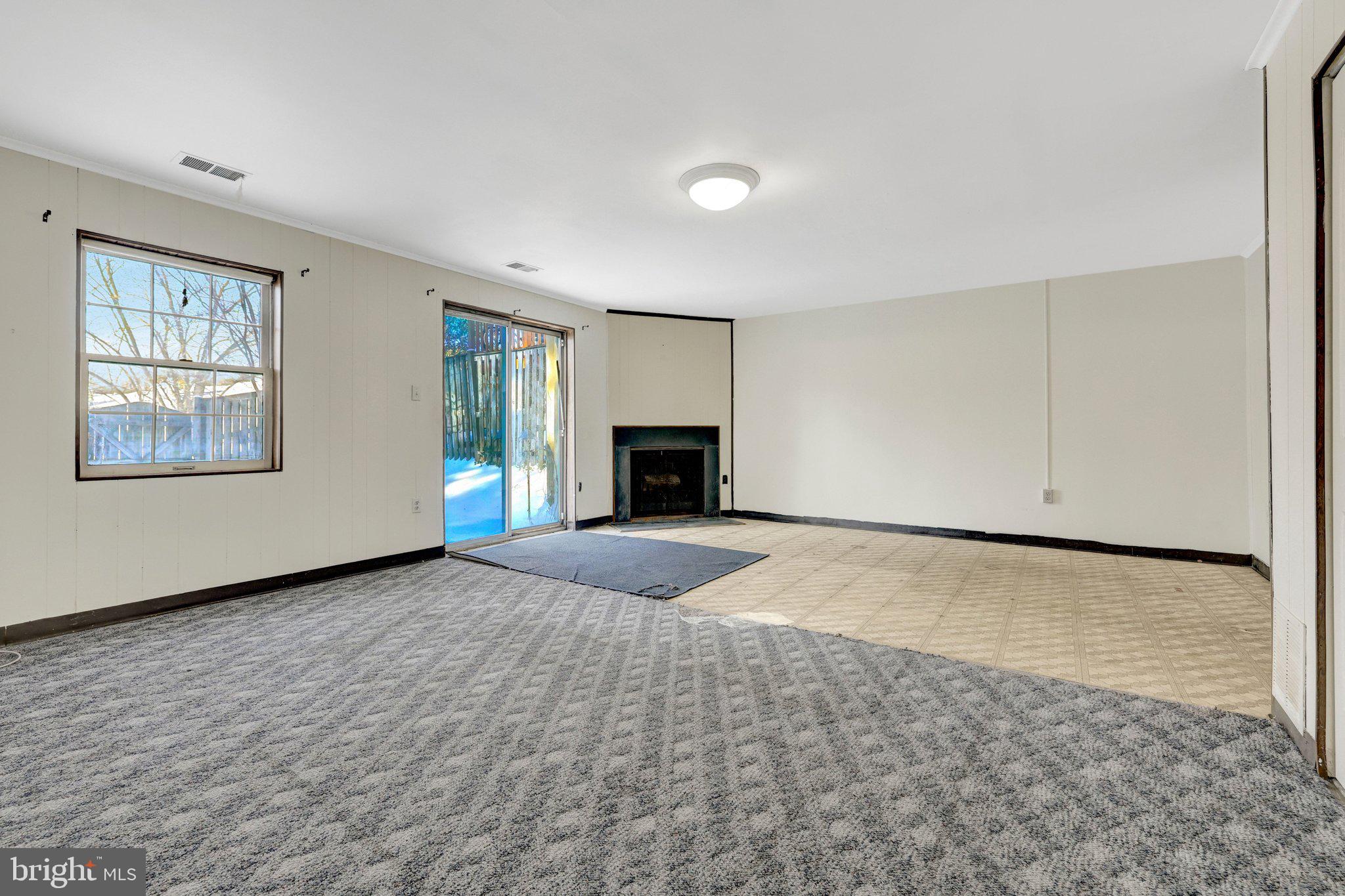 CIRCLE WOODS - Residential