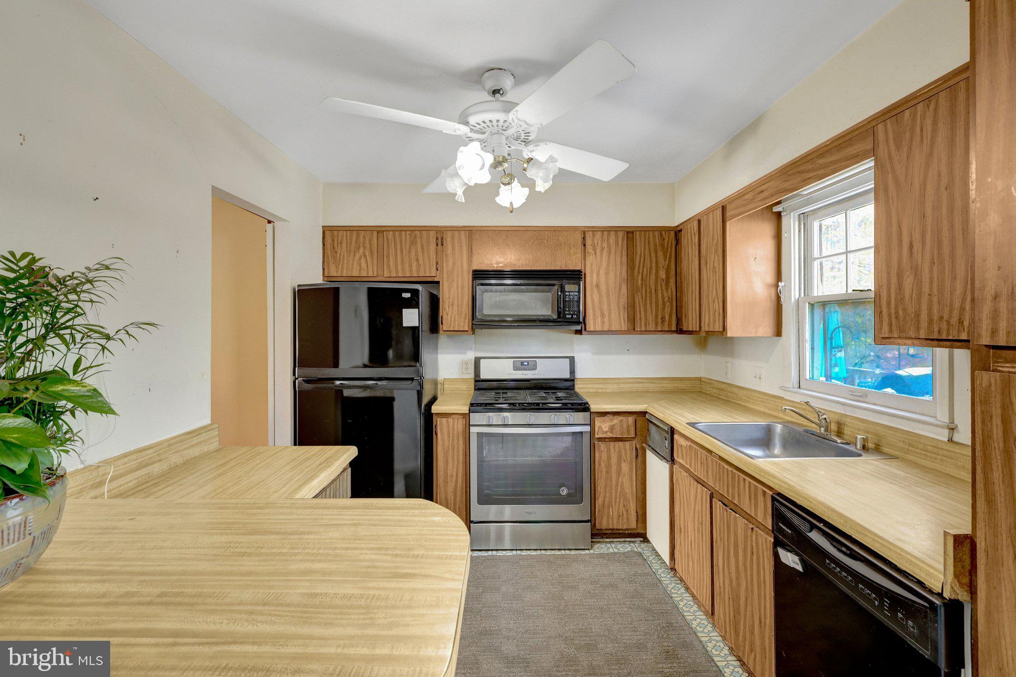 CIRCLE WOODS - Residential