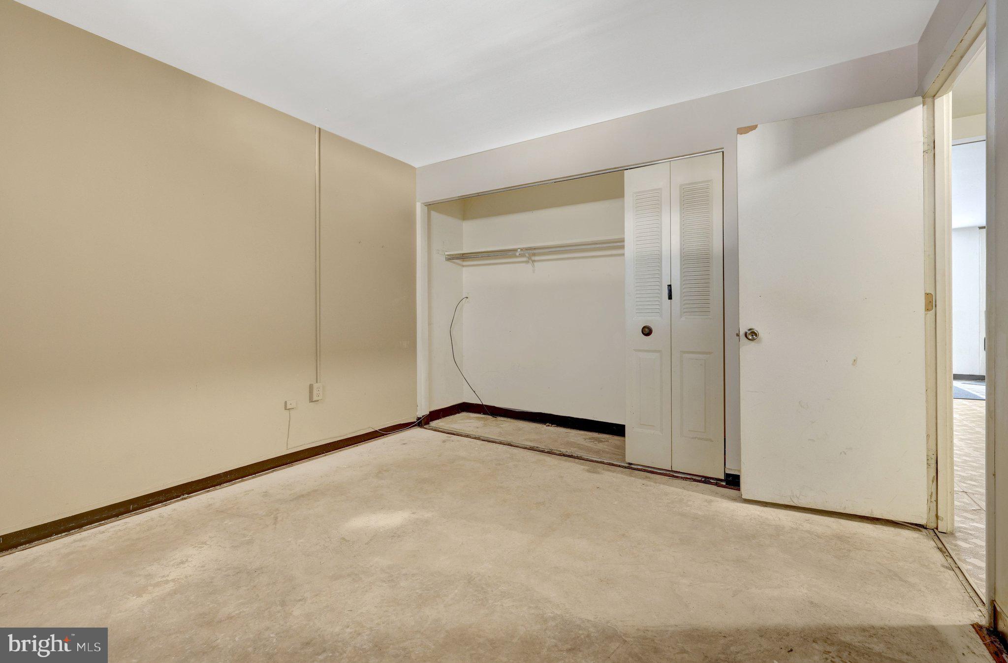 CIRCLE WOODS - Residential