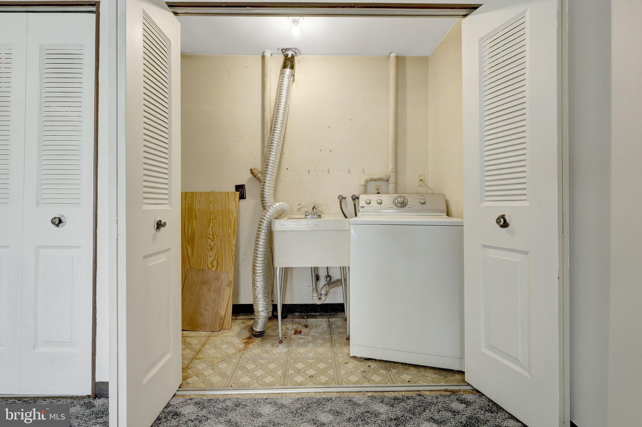 CIRCLE WOODS - Residential