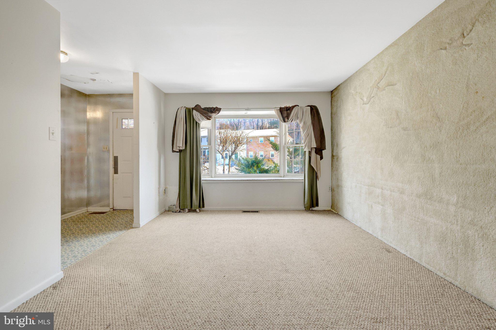 CIRCLE WOODS - Residential