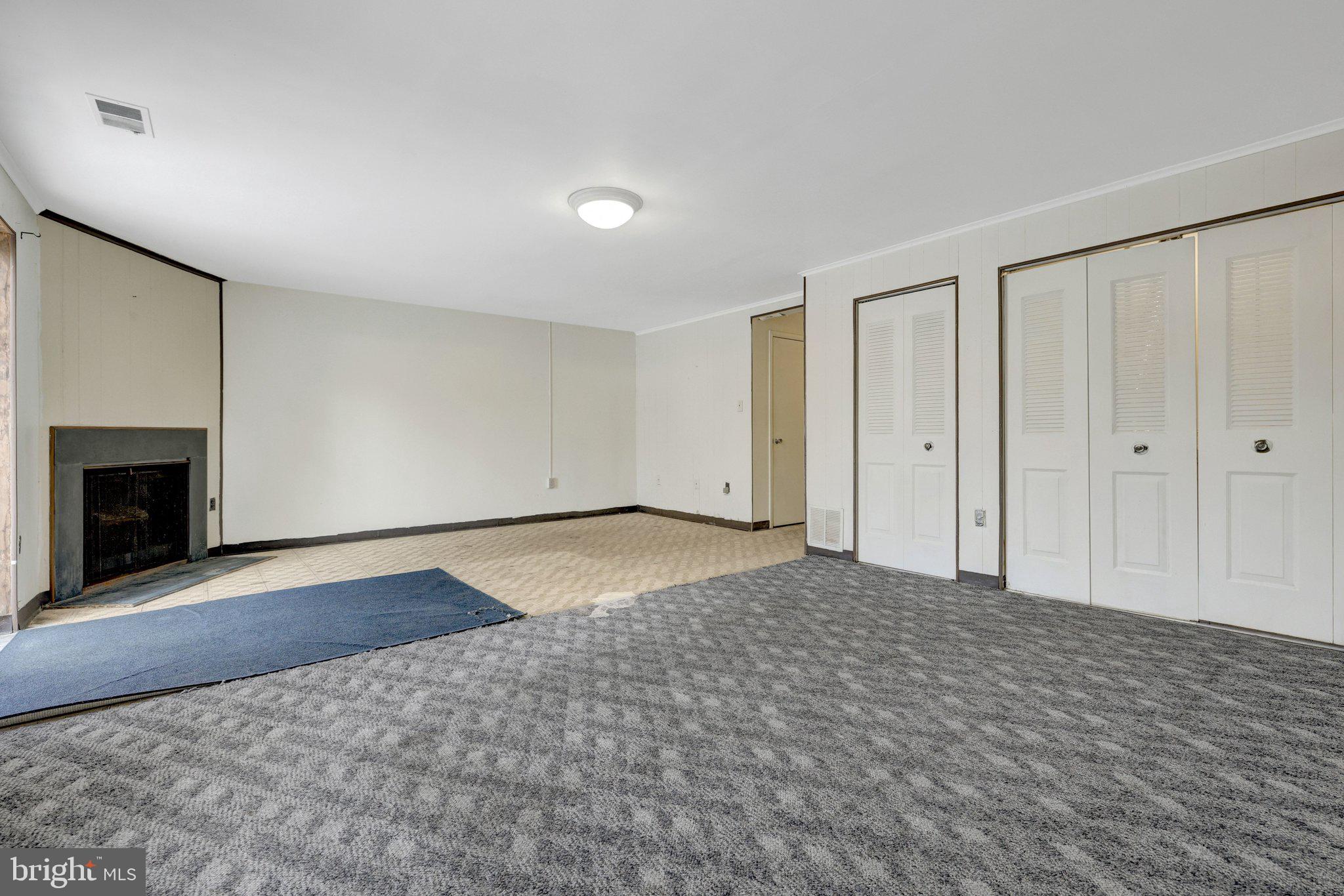 CIRCLE WOODS - Residential