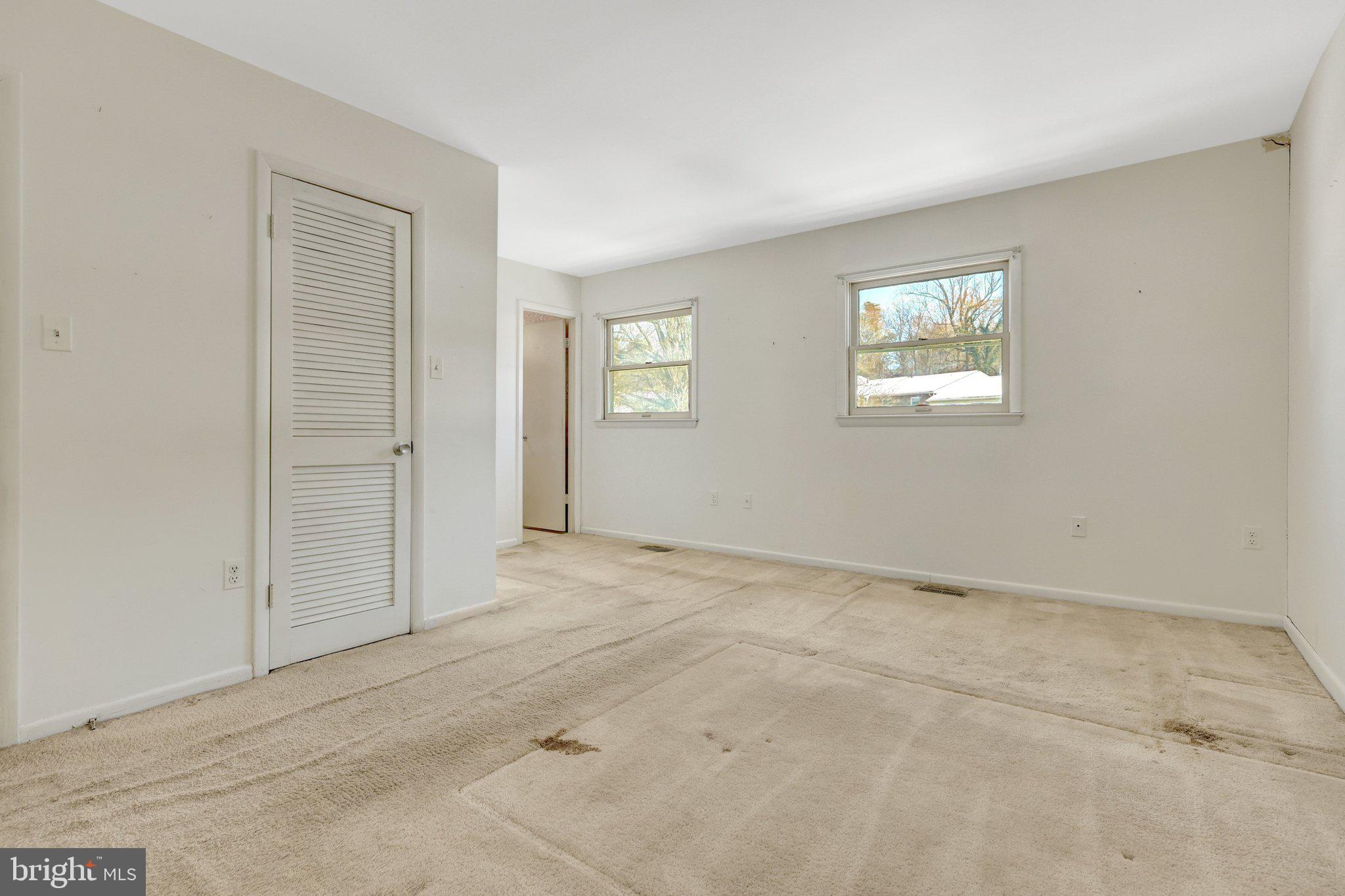 CIRCLE WOODS - Residential