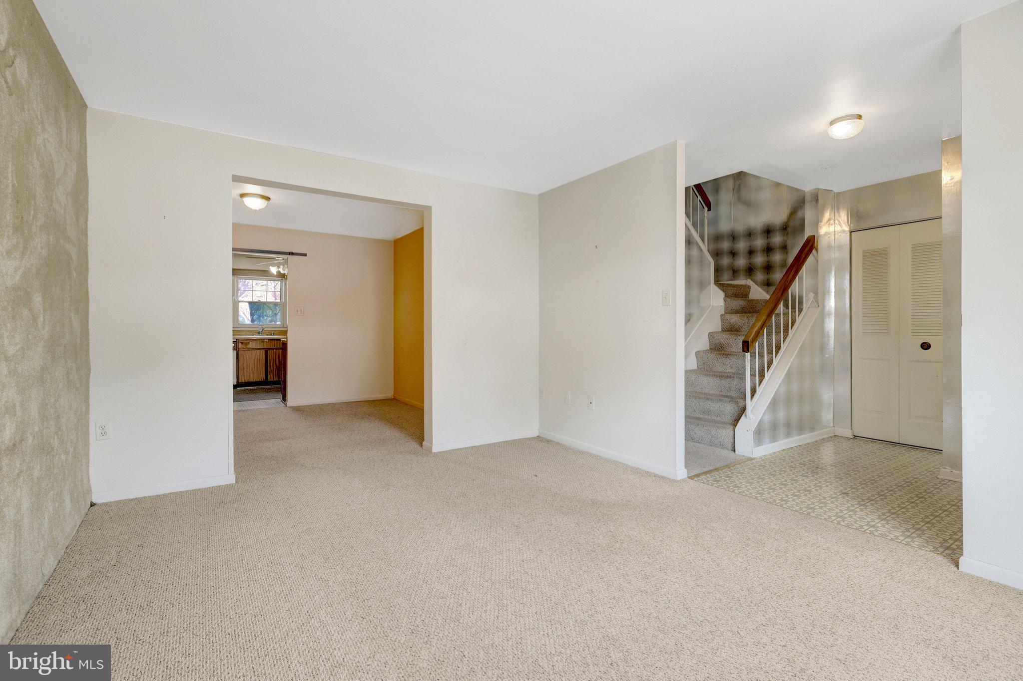 CIRCLE WOODS - Residential