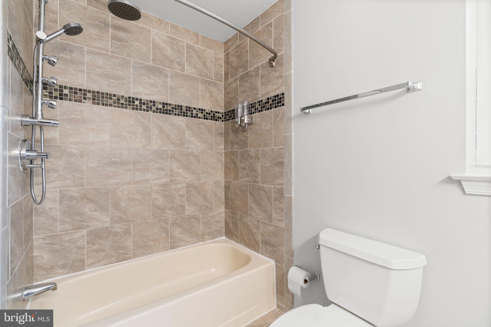 BURLEIGH MANOR - Residential