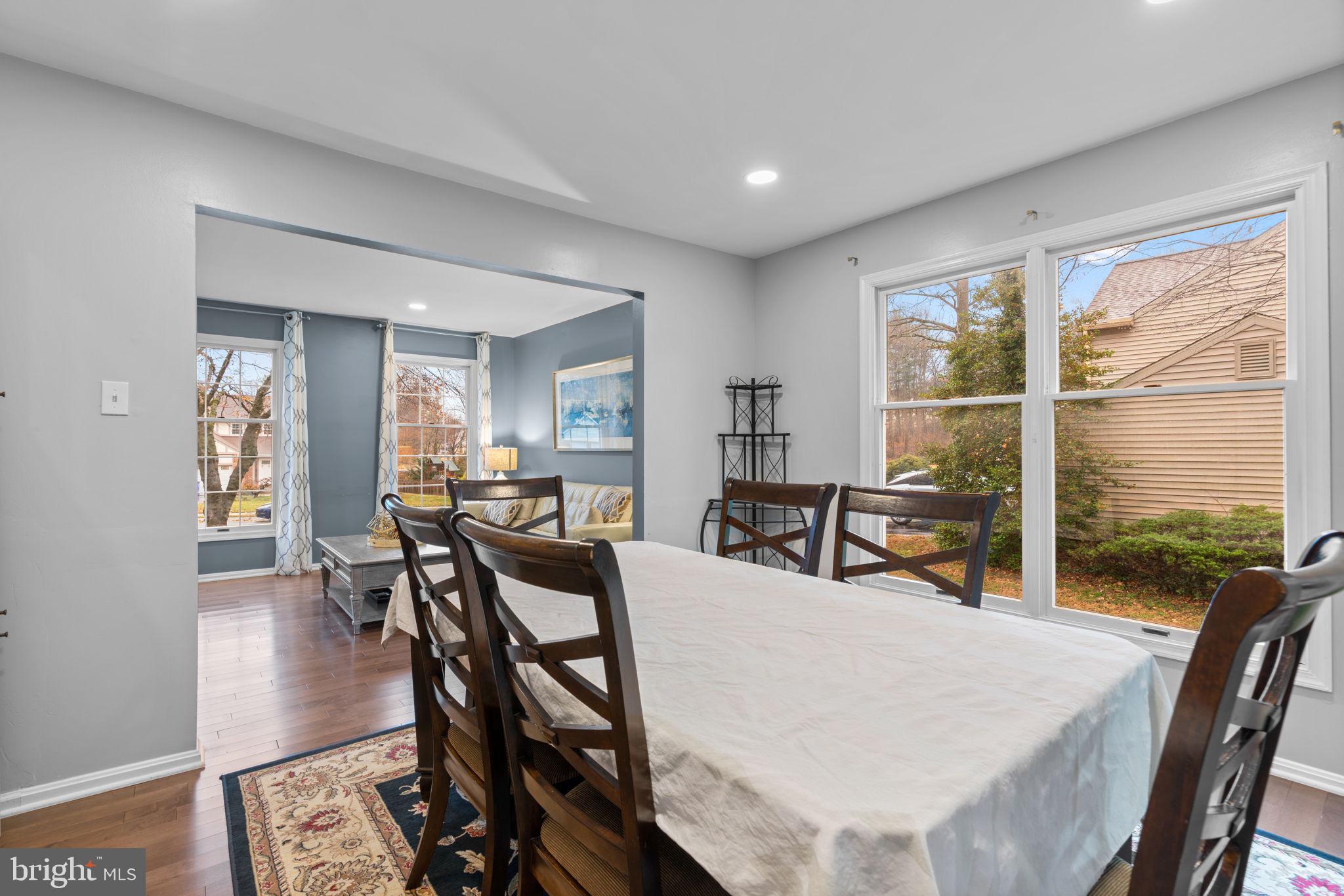 BURLEIGH MANOR - Residential