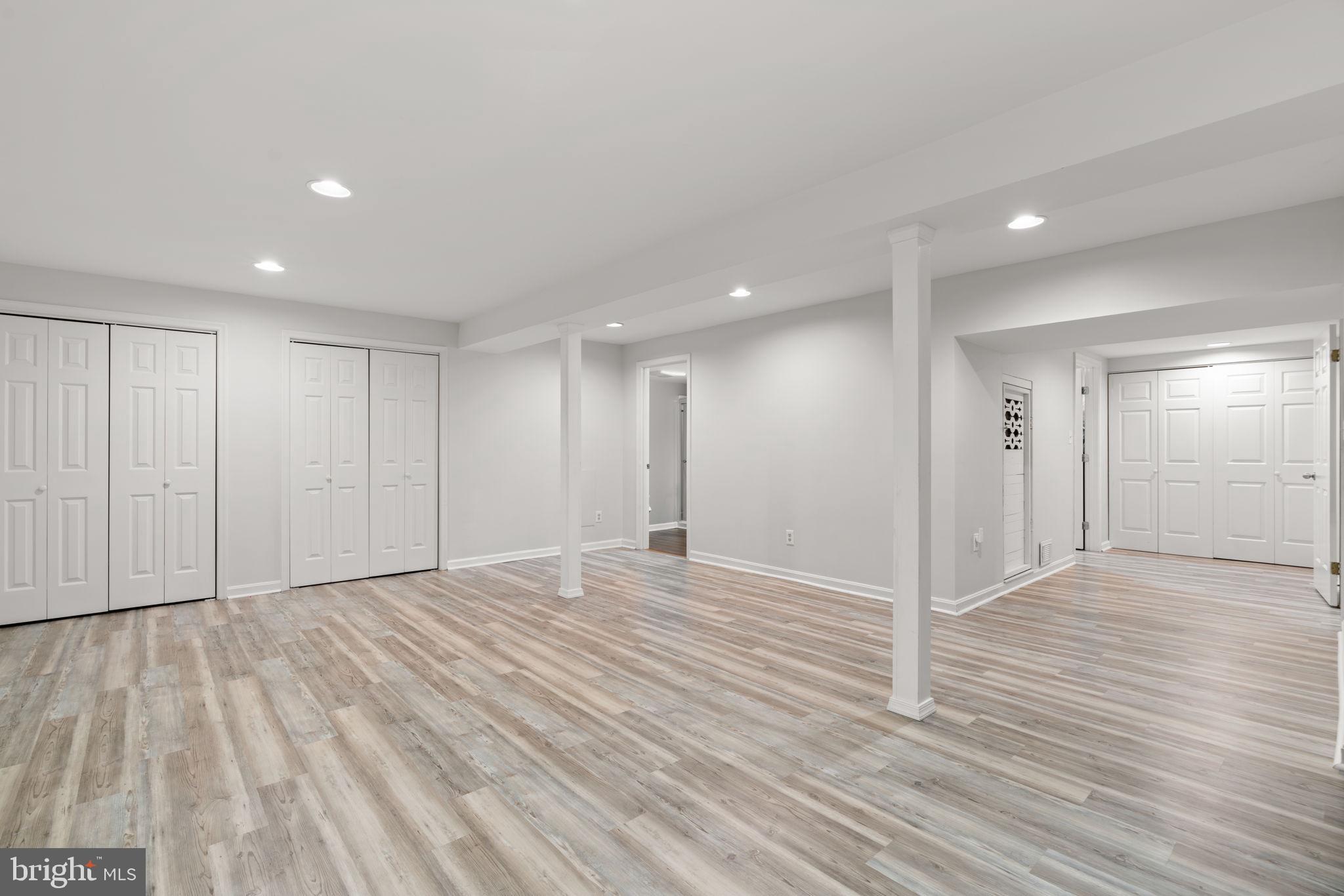 BURLEIGH MANOR - Residential