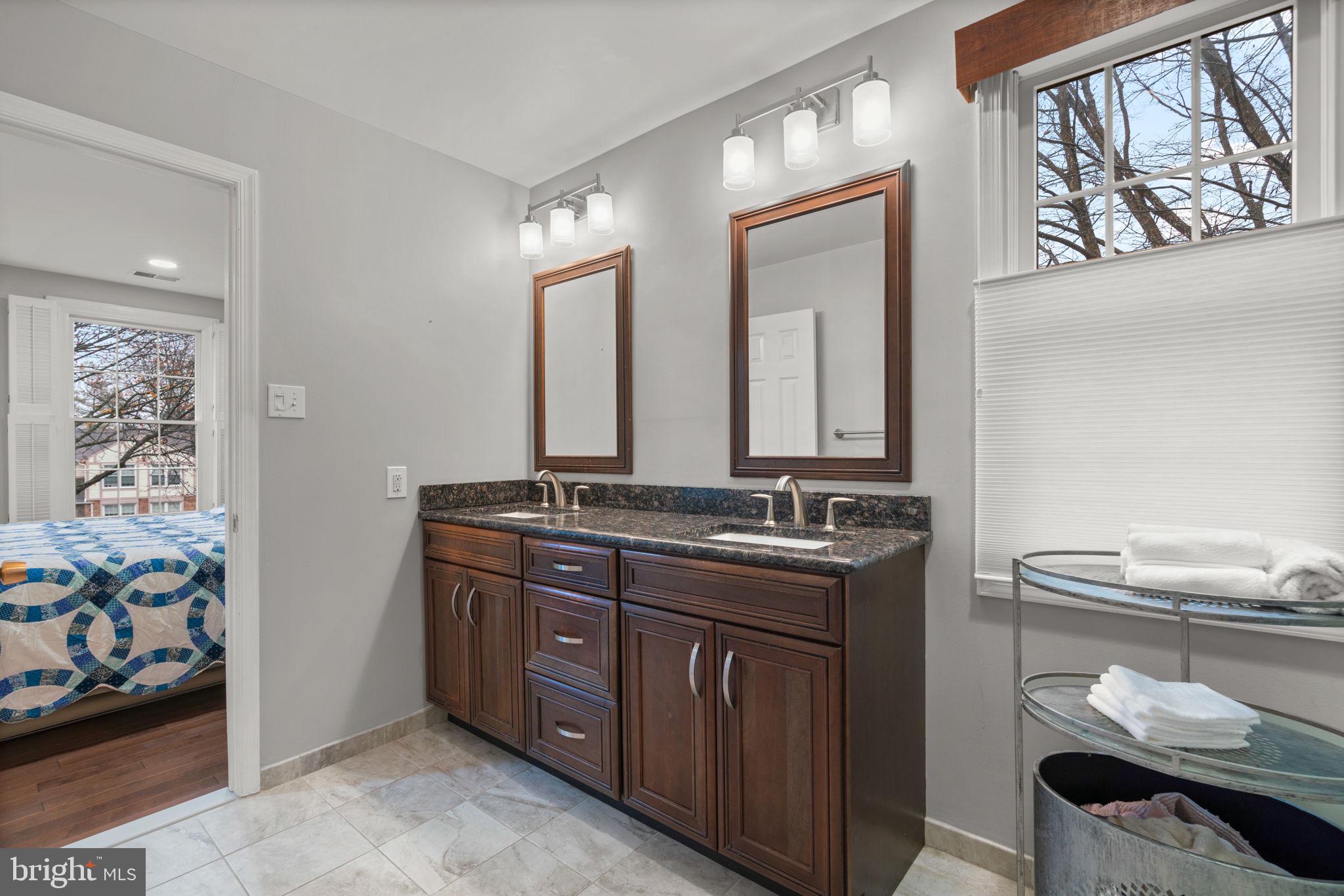 BURLEIGH MANOR - Residential