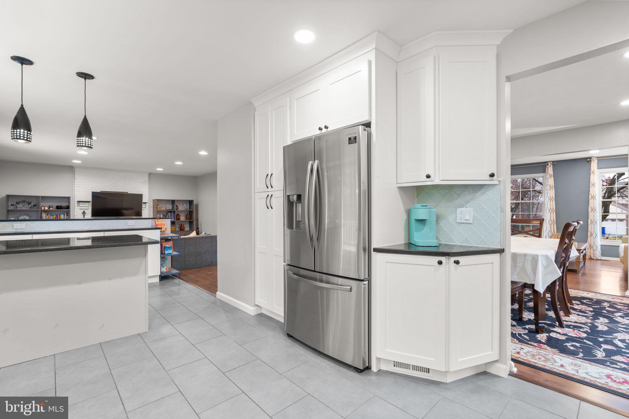 BURLEIGH MANOR - Residential