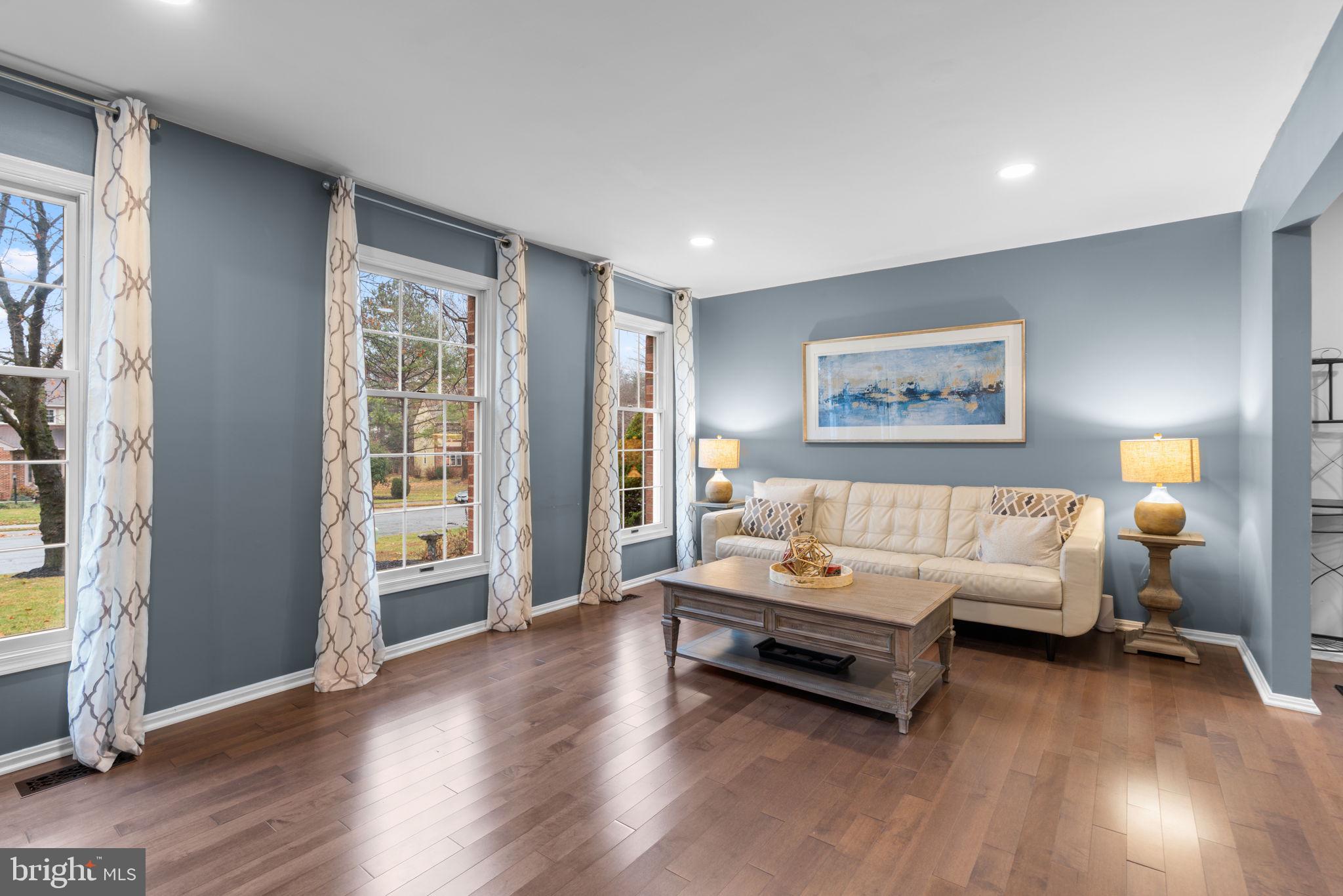 BURLEIGH MANOR - Residential