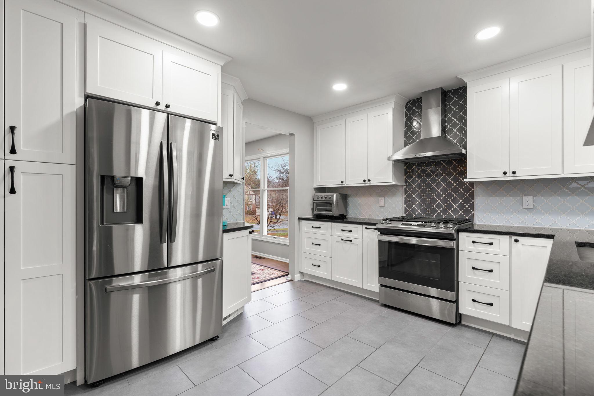 BURLEIGH MANOR - Residential