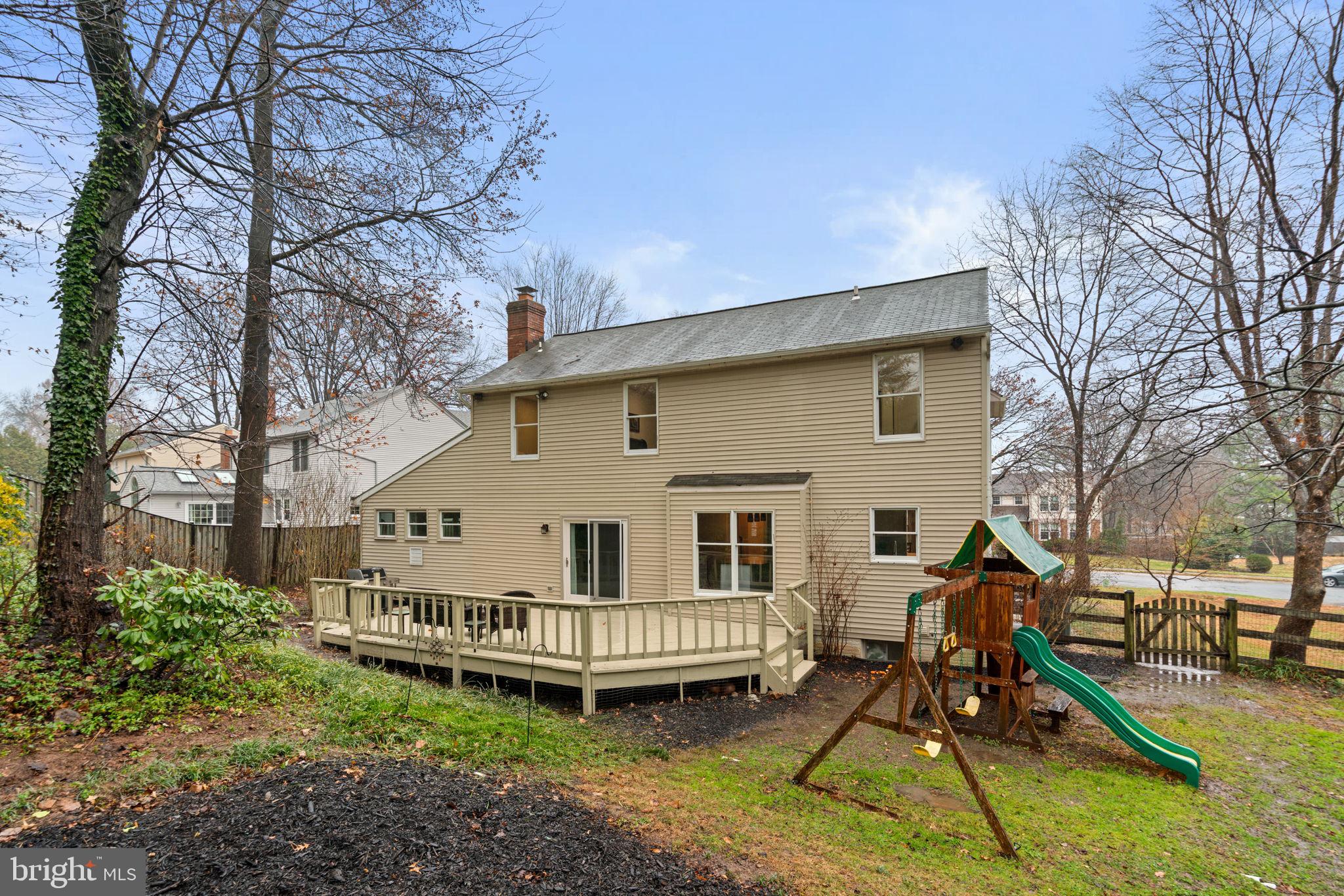 BURLEIGH MANOR - Residential