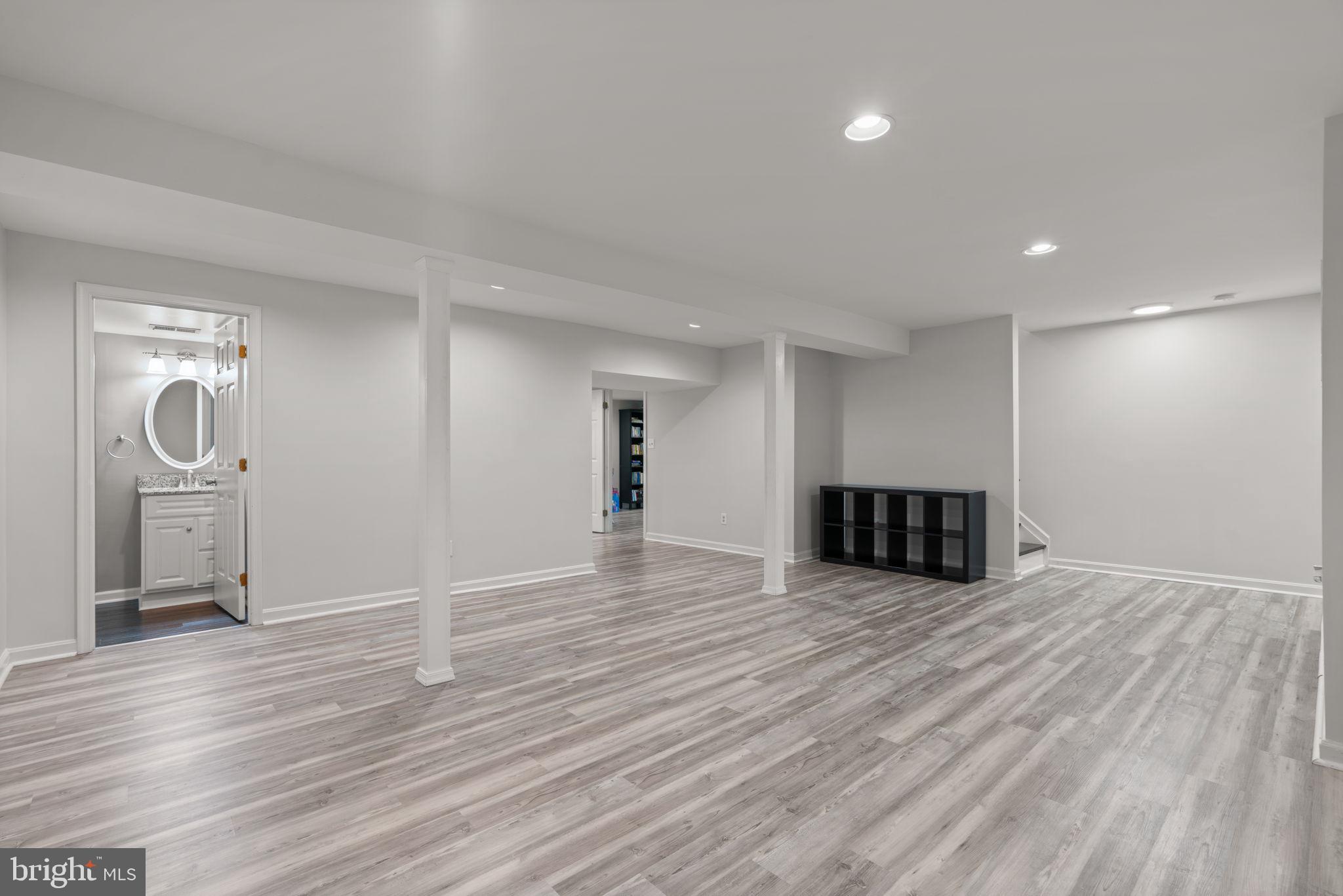 BURLEIGH MANOR - Residential