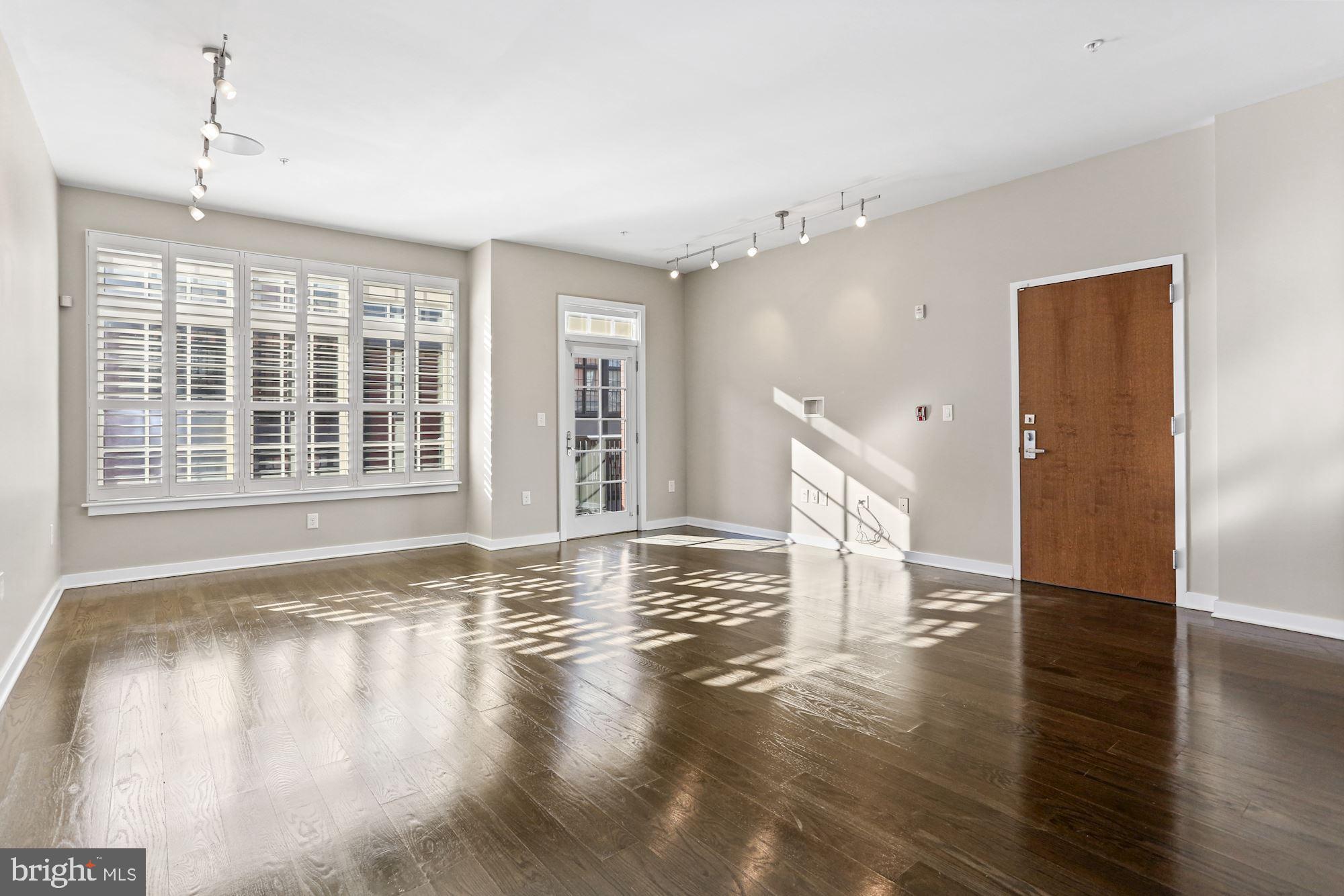 1610 N QUEEN STREET 245