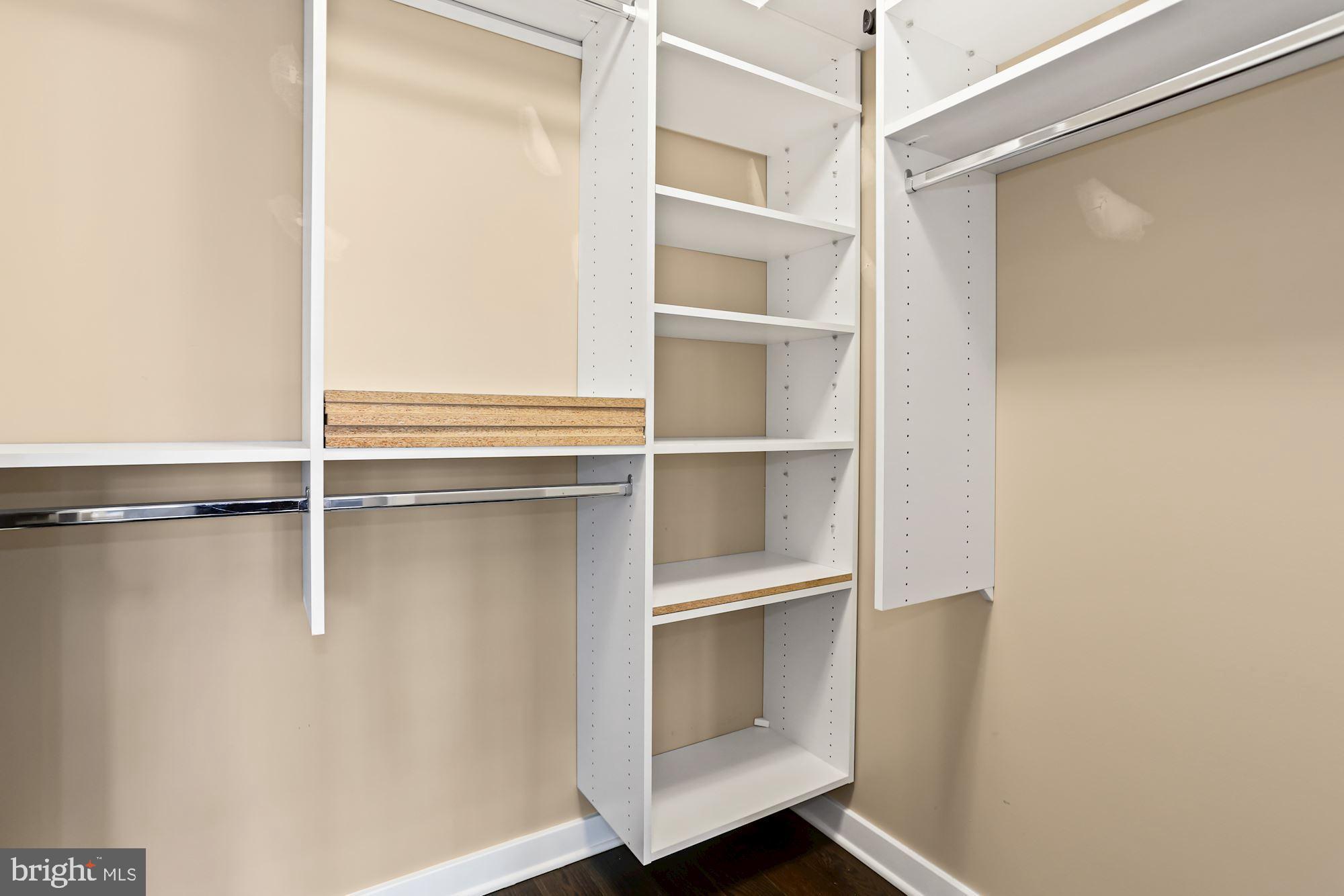 ROSSLYN - Residential Lease