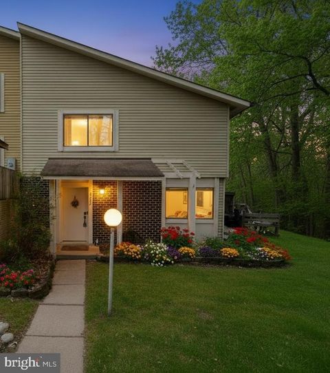 5602 SUMMER OAK WAY BURKE VA 22015