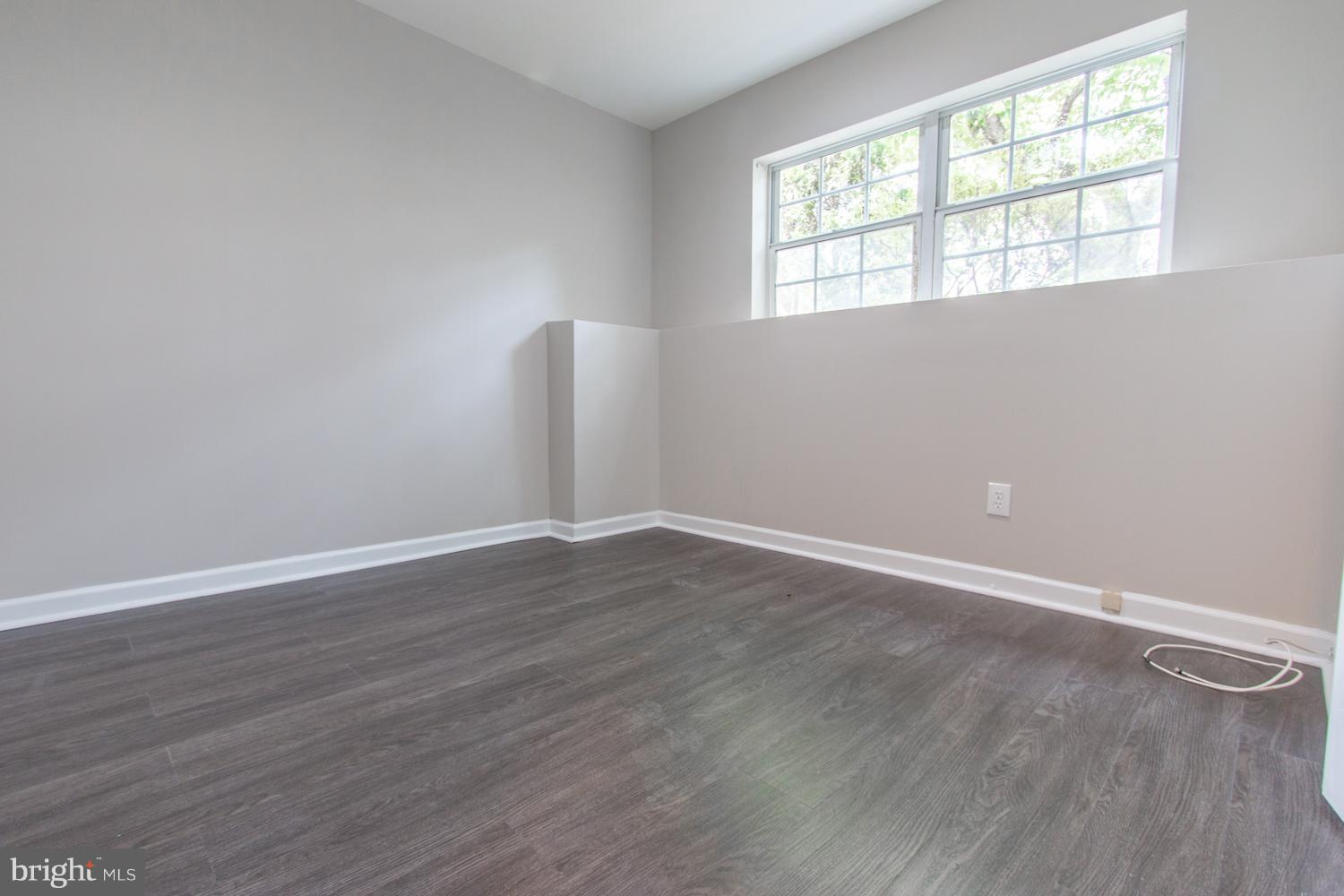 WAYSIDE VILLAGE - Residential