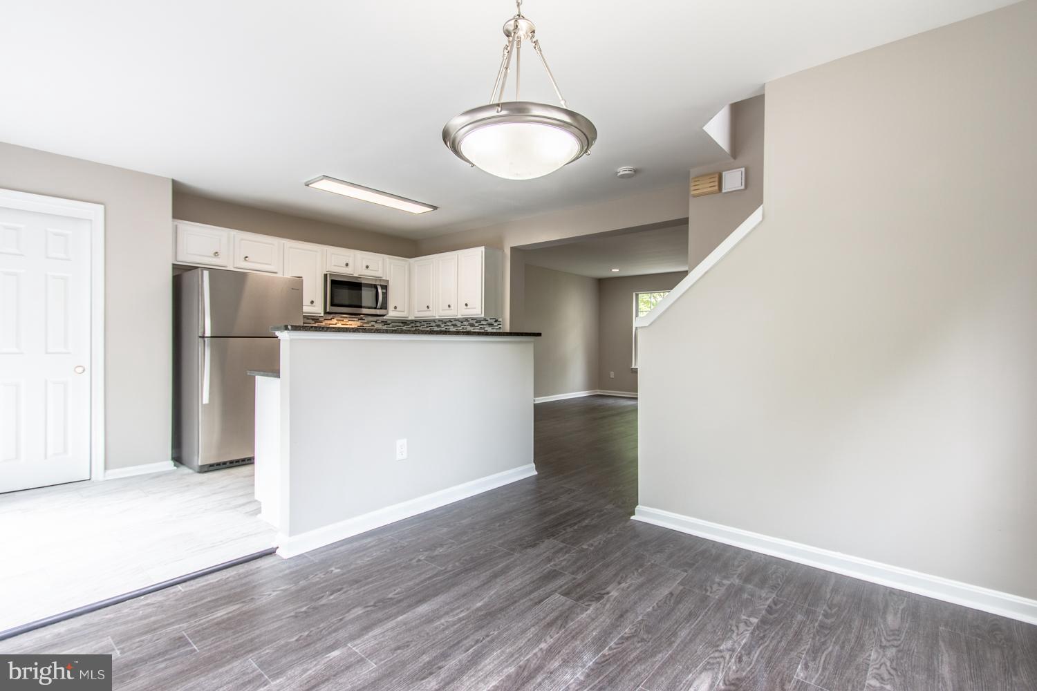 WAYSIDE VILLAGE - Residential