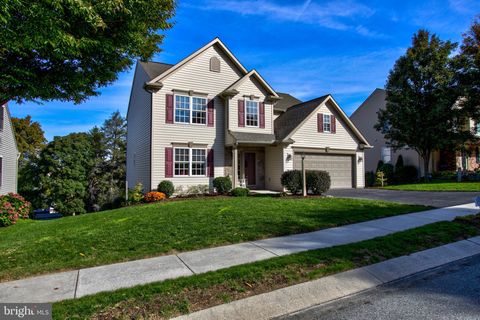 Photo of 13 CEDAR CHASE DR, MOUNTVILLE, PA 17554 (MLS # PALA2025948)