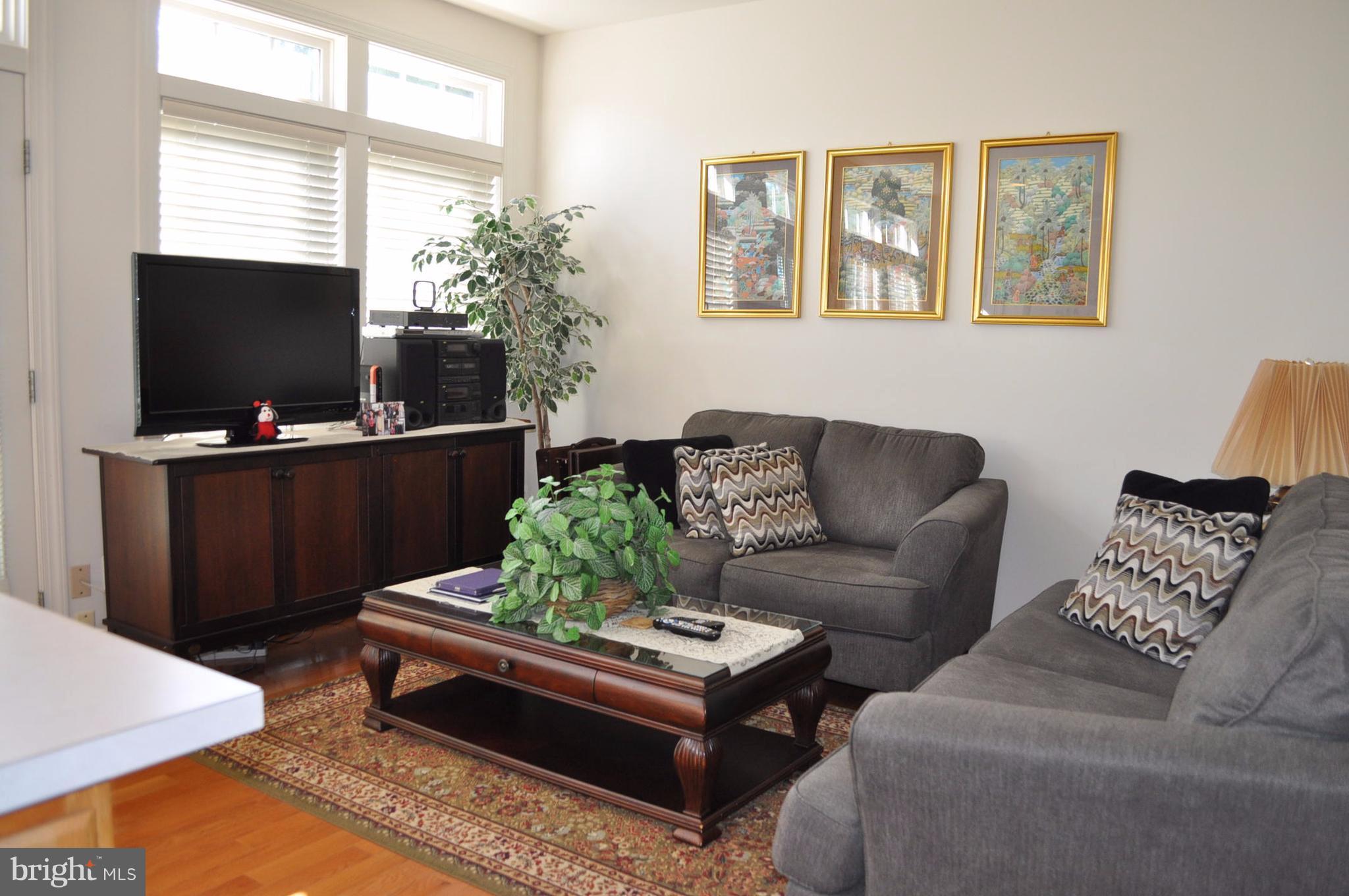 LAUREL CREST - Residential