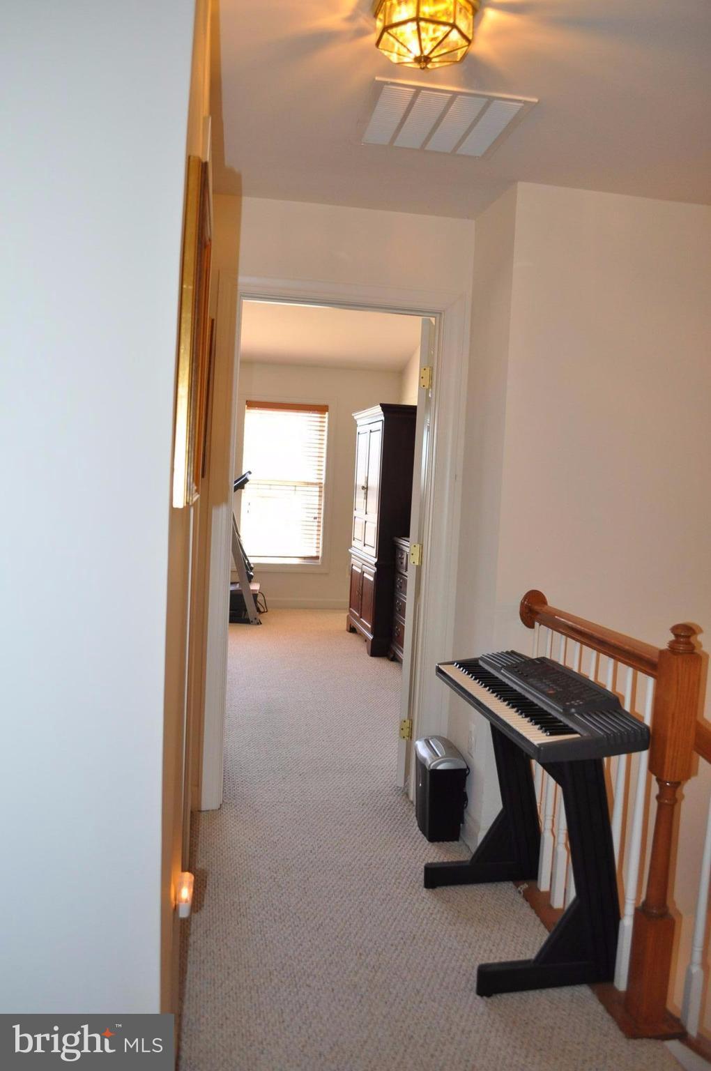 LAUREL CREST - Residential