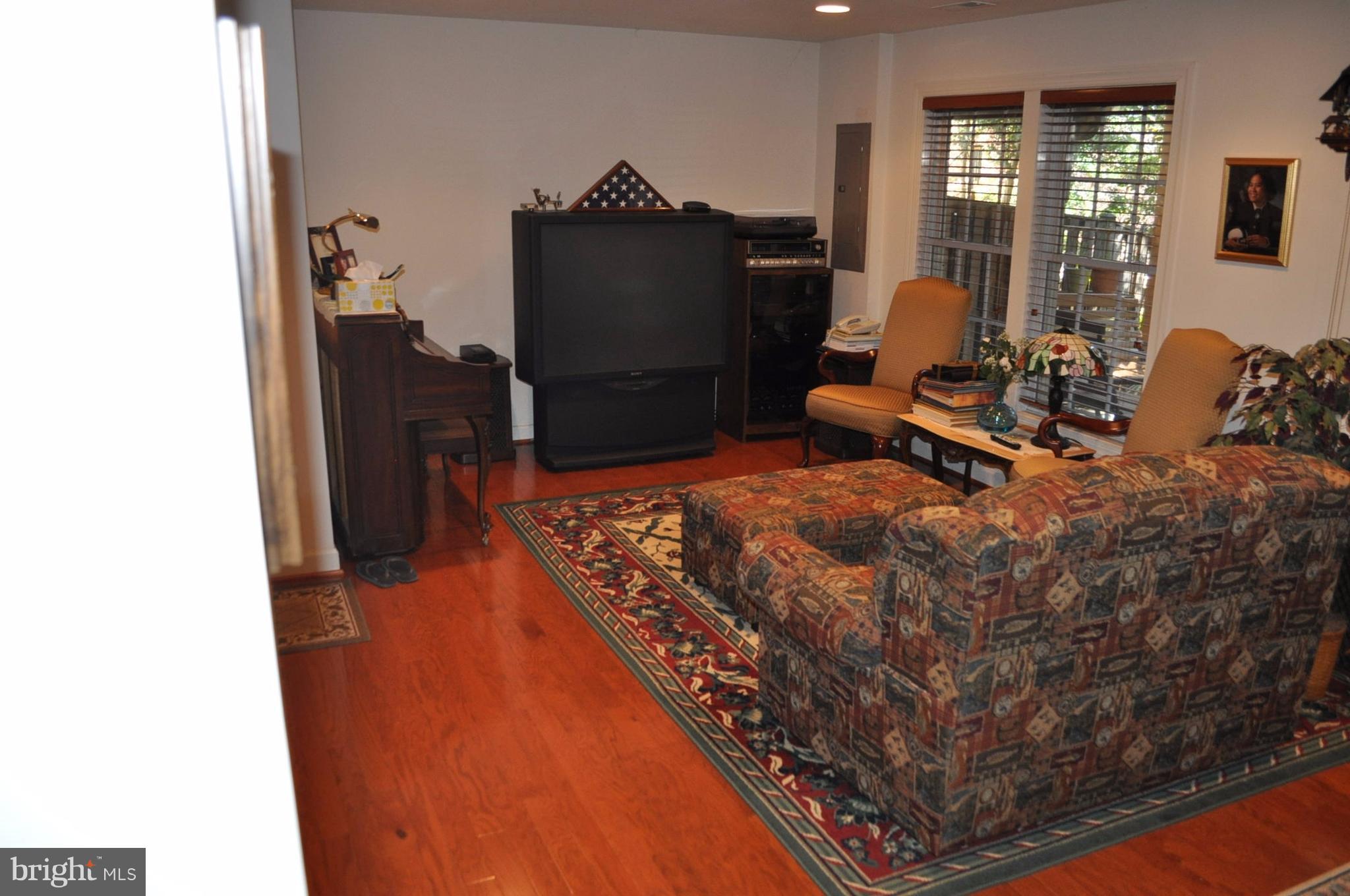 LAUREL CREST - Residential