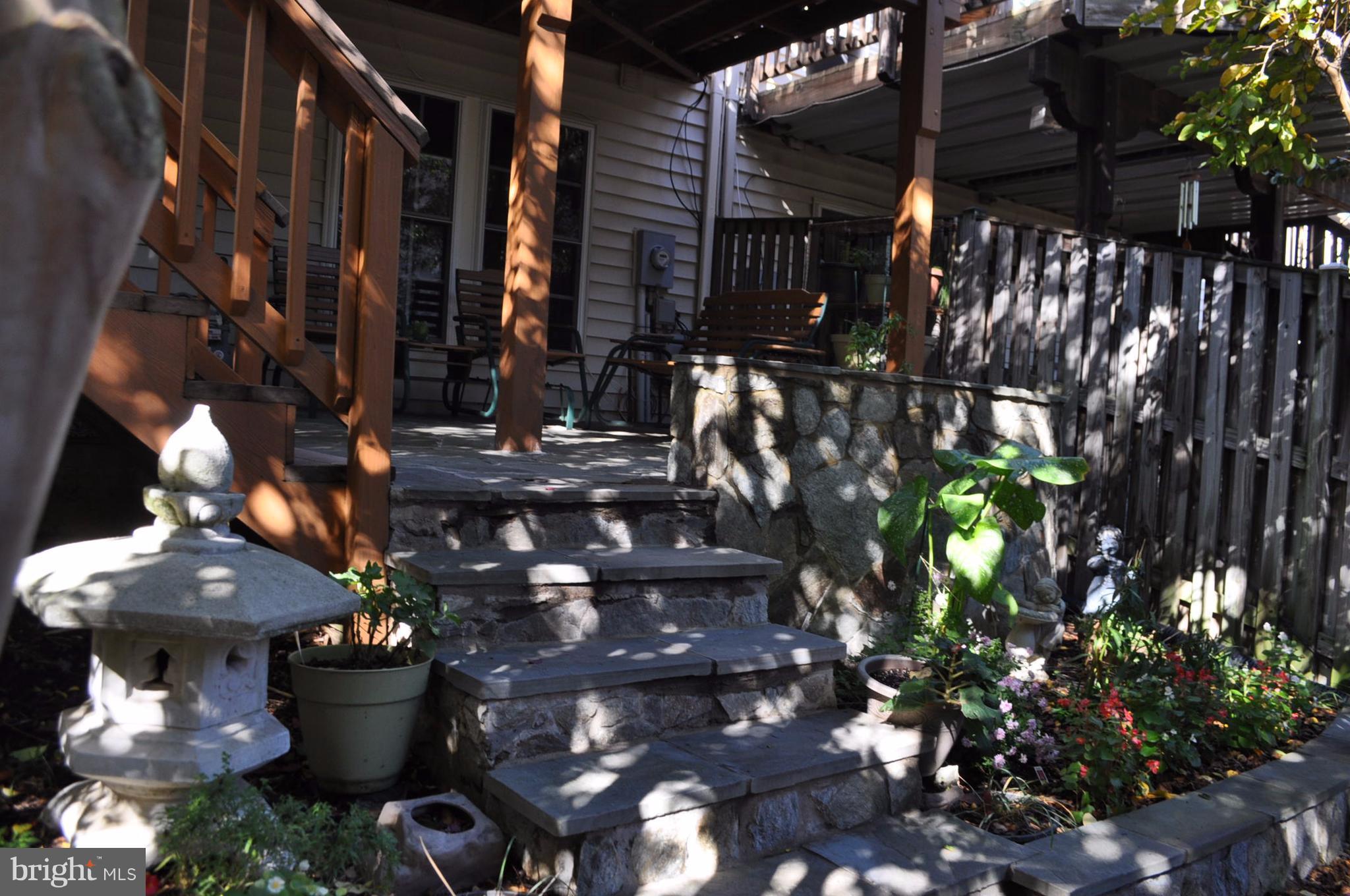 LAUREL CREST - Residential