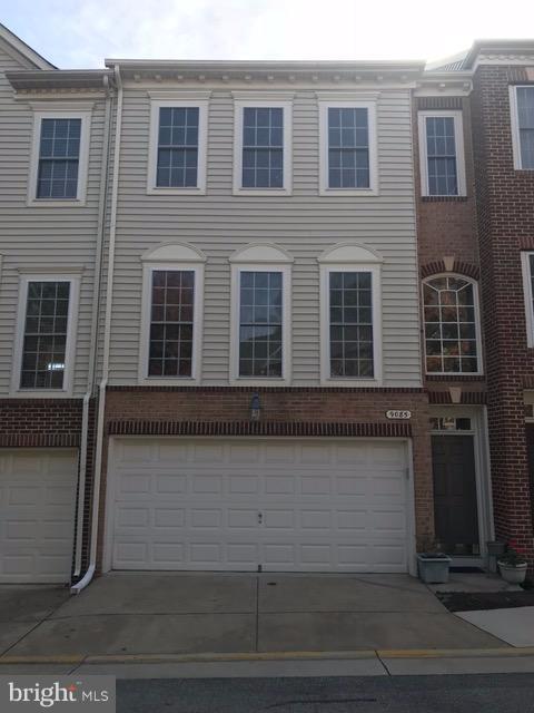 LAUREL CREST - Residential