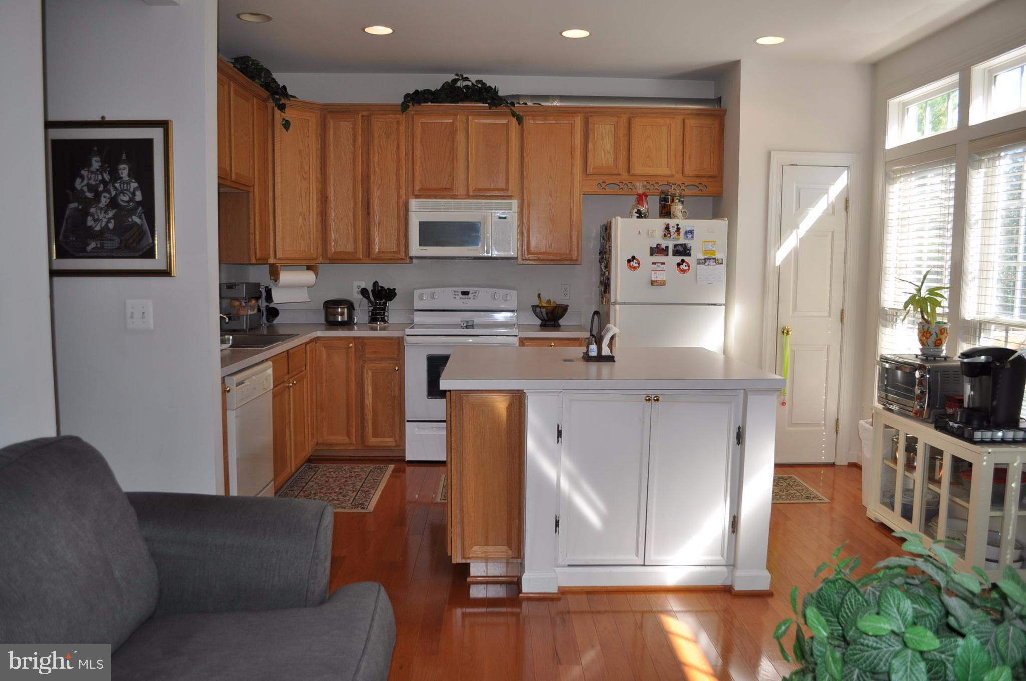 LAUREL CREST - Residential