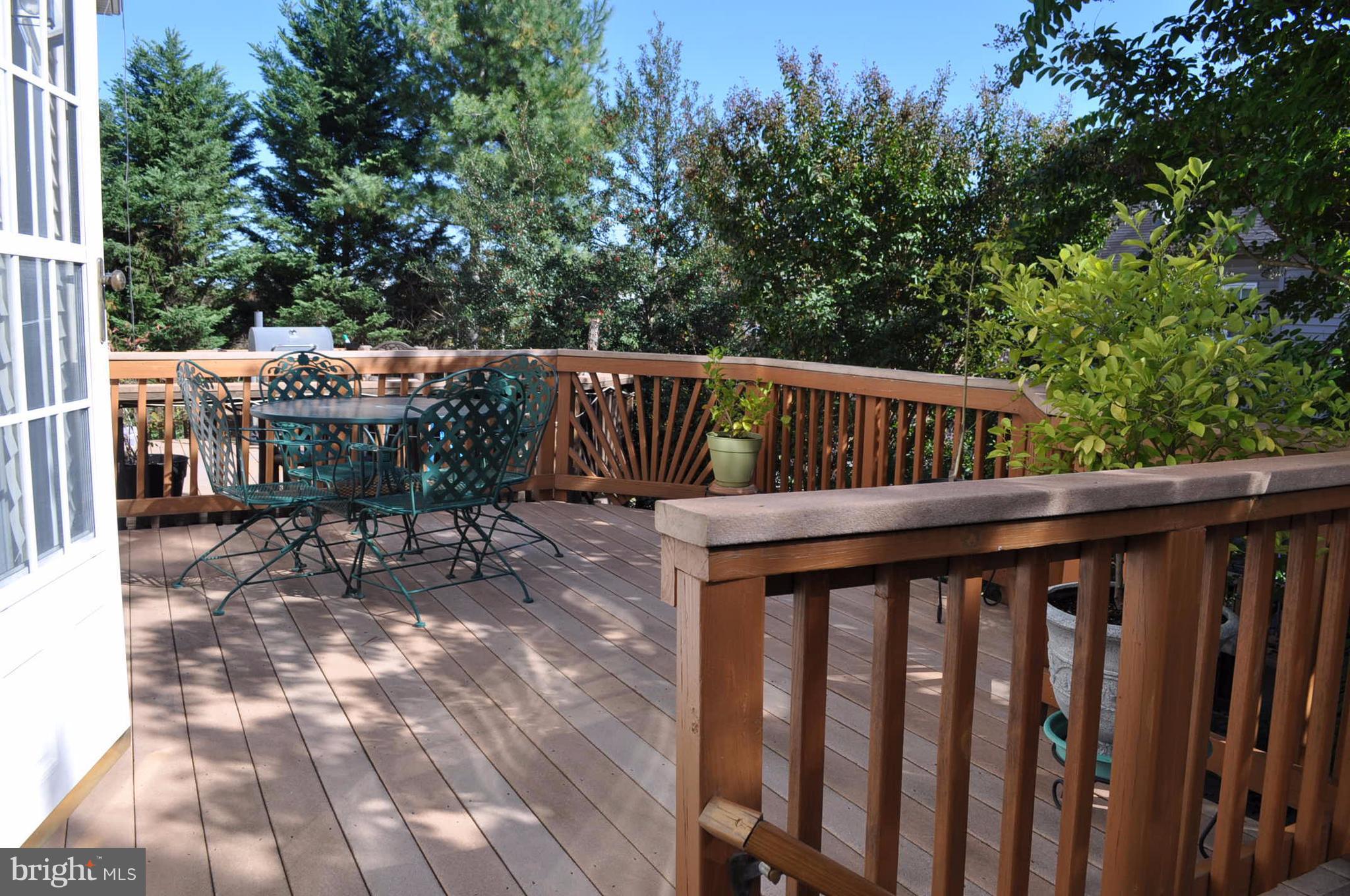 LAUREL CREST - Residential