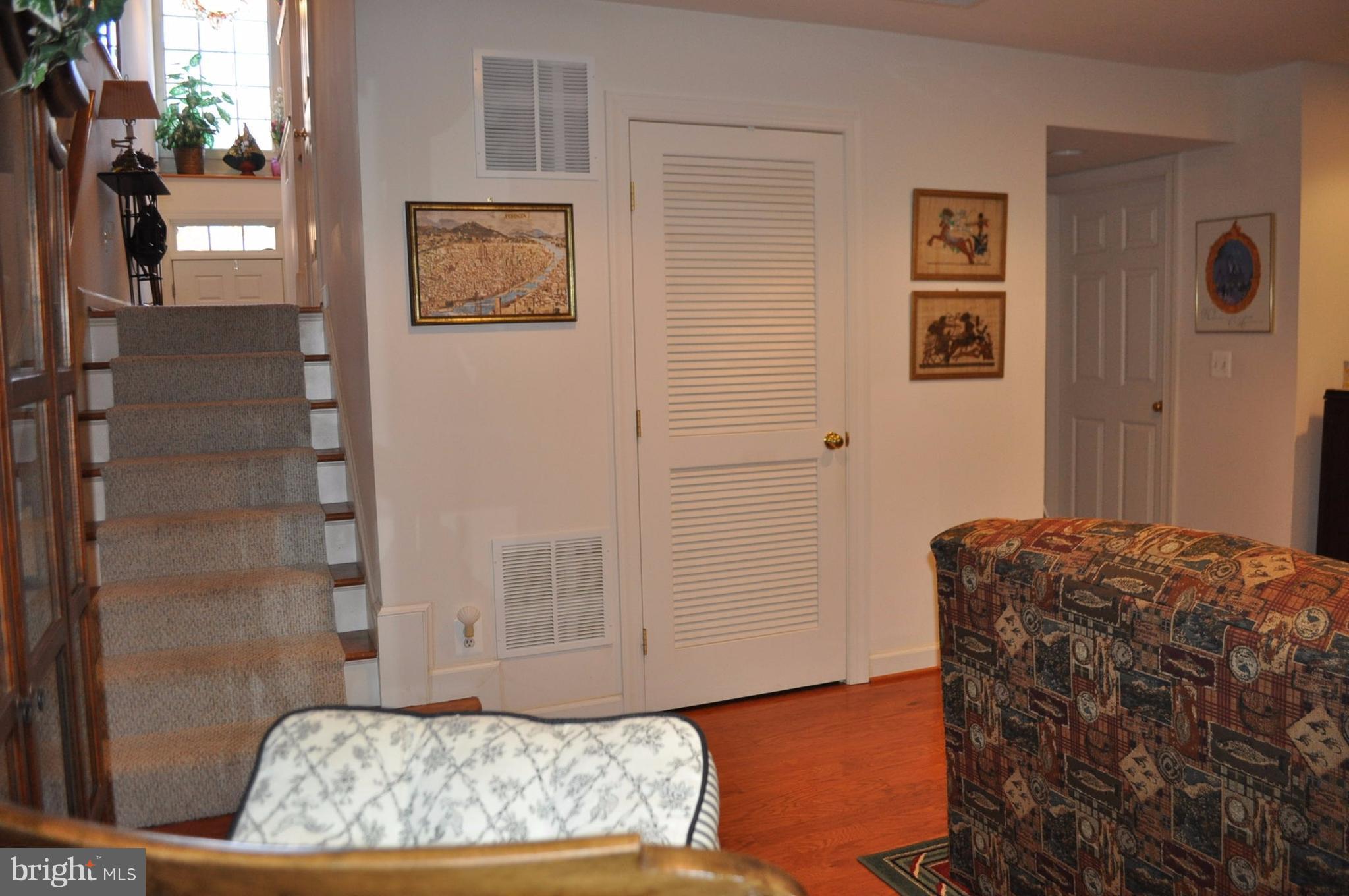 LAUREL CREST - Residential