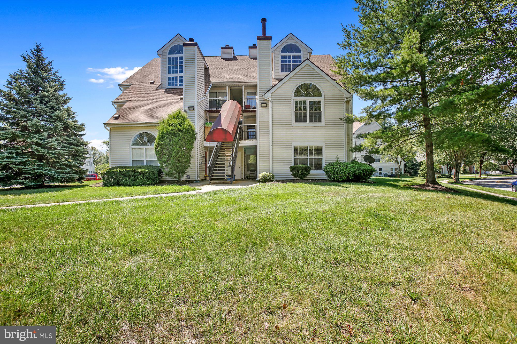 VISTAS AT LAKE ARBOR - Residential