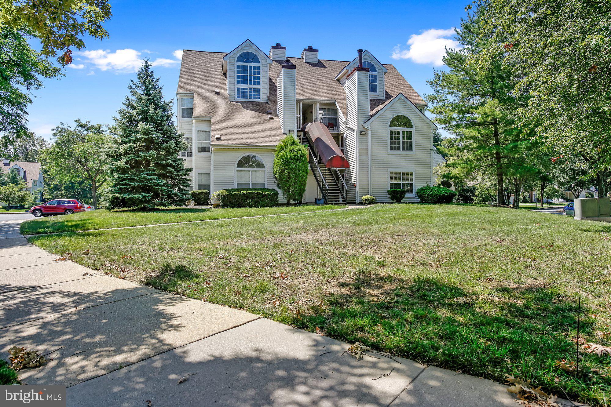 VISTAS AT LAKE ARBOR - Residential