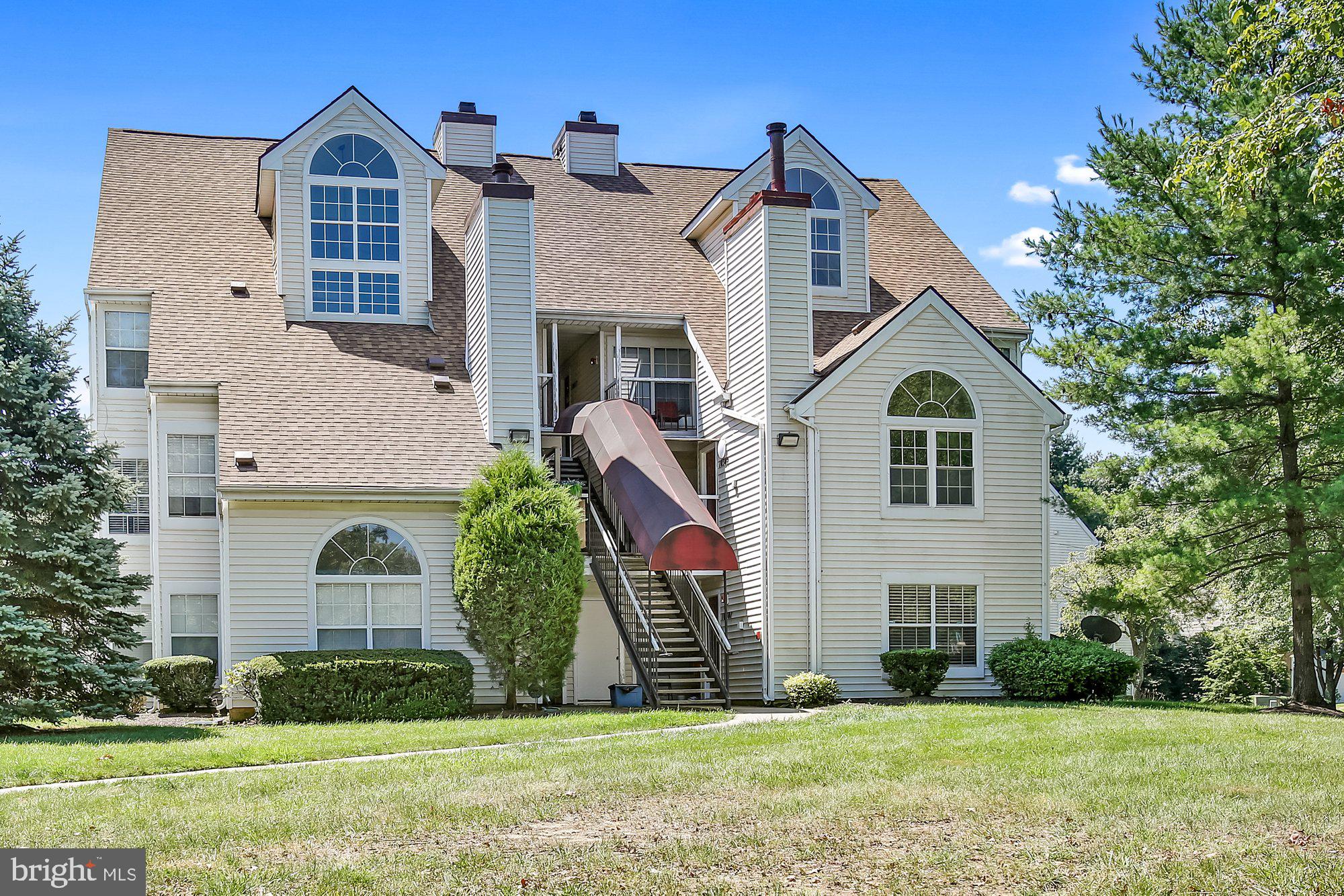 VISTAS AT LAKE ARBOR - Residential